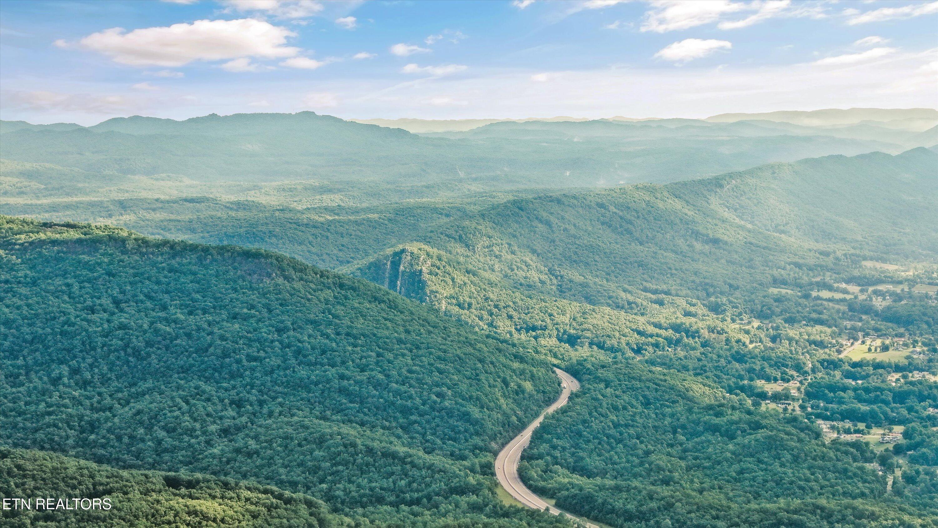 Mountain Road Caryville TN 37714