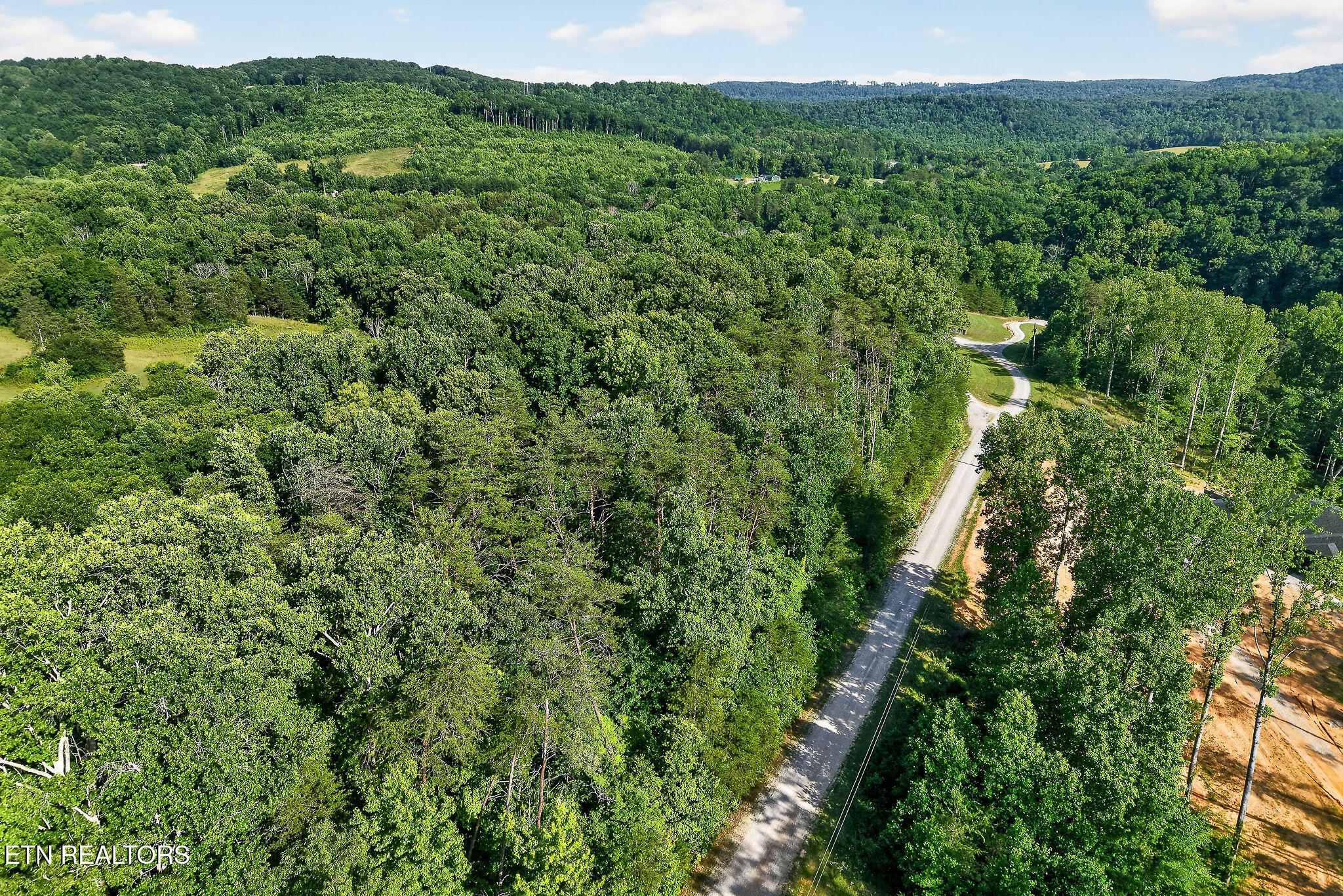 Simmons Cemetery Road Quebeck TN 38579