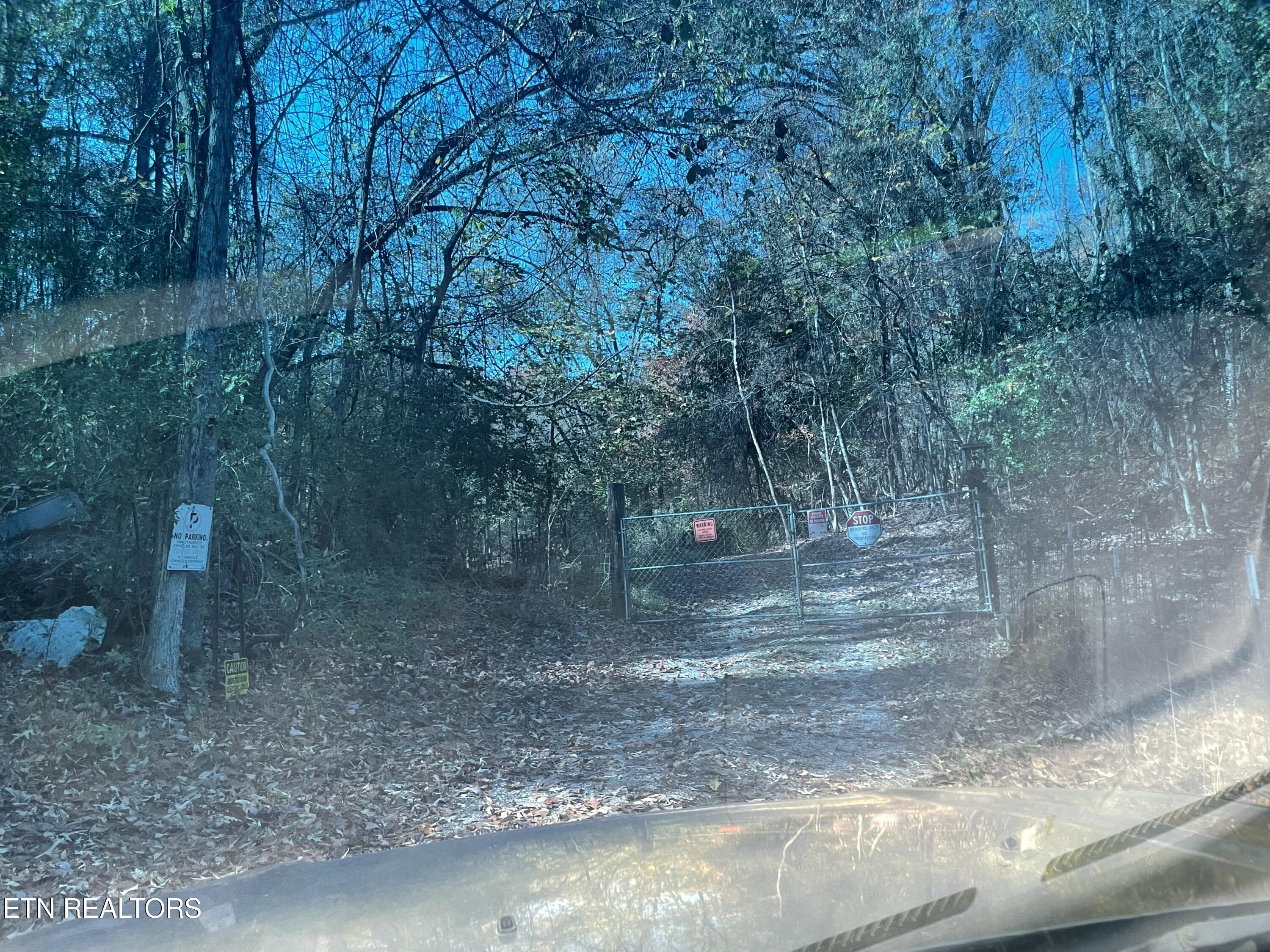Creek Road Powell TN 37849