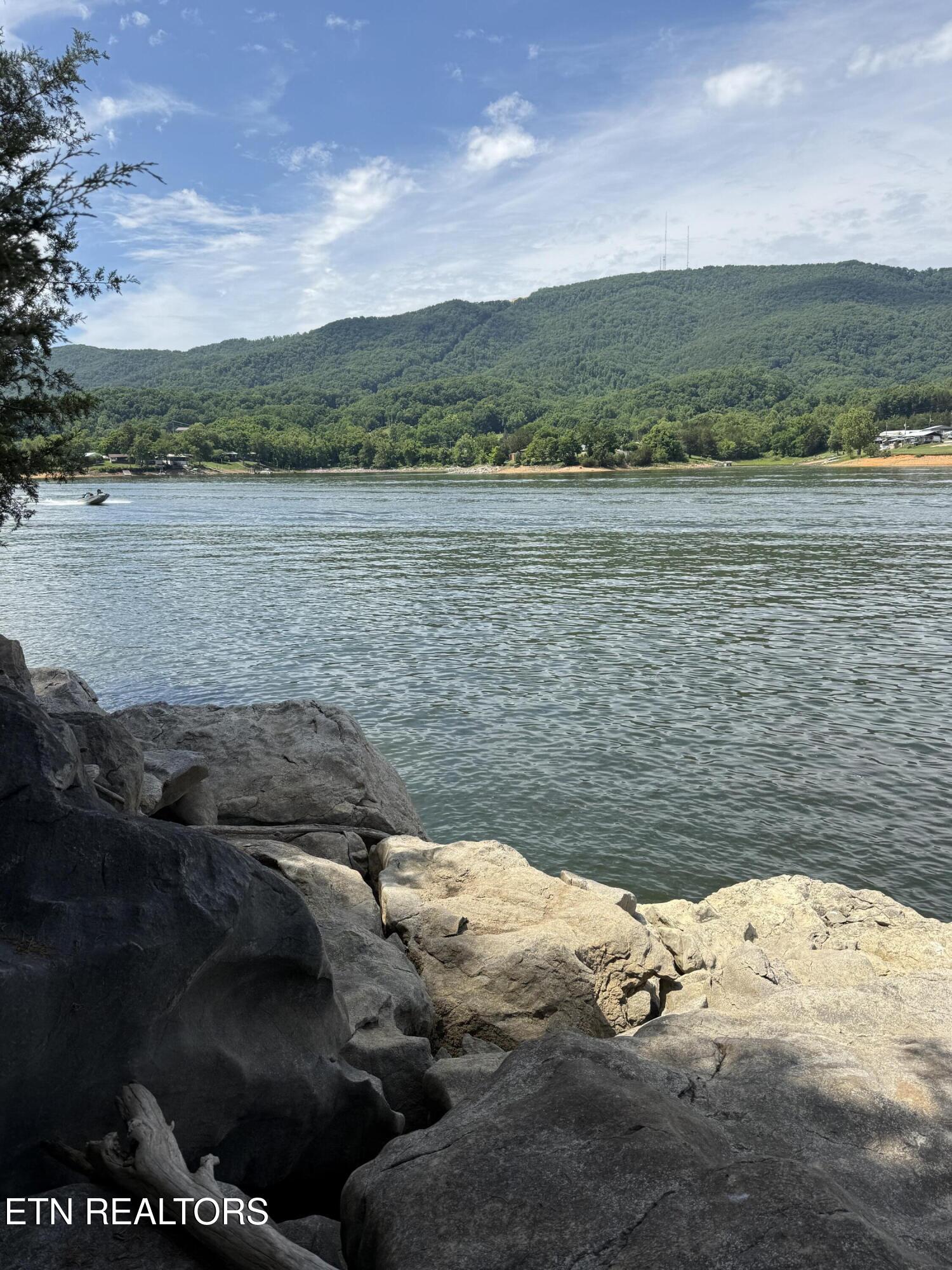 00 Walnut Bend Drive Whitesburg TN 37891