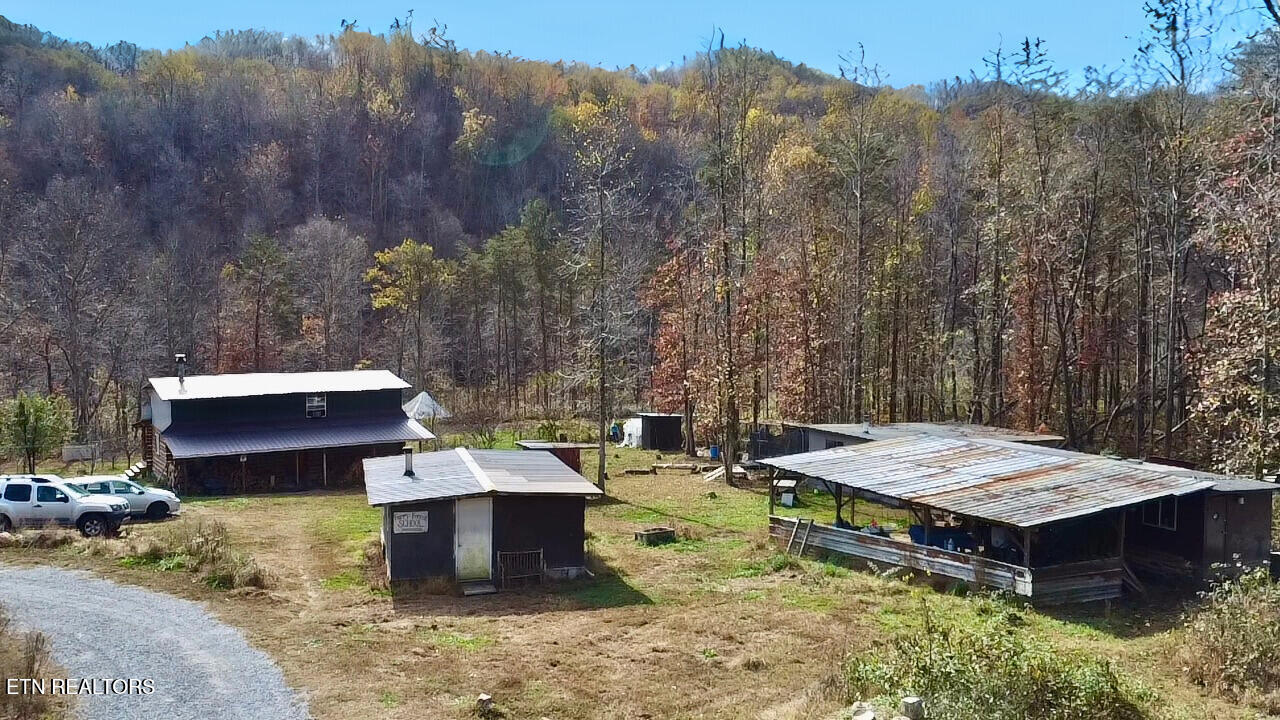 1693 Steve Brown Road Bean Station TN 37708