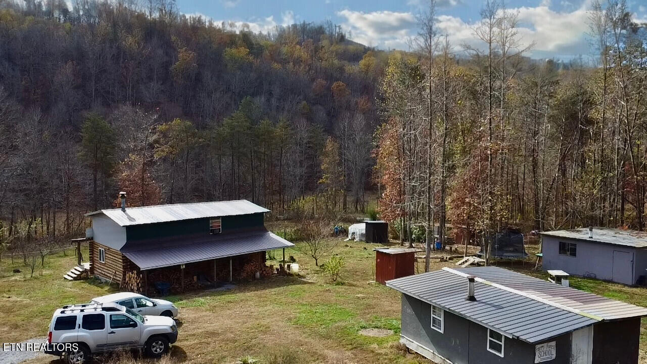 1693 Steve Brown Road Bean Station TN 37708