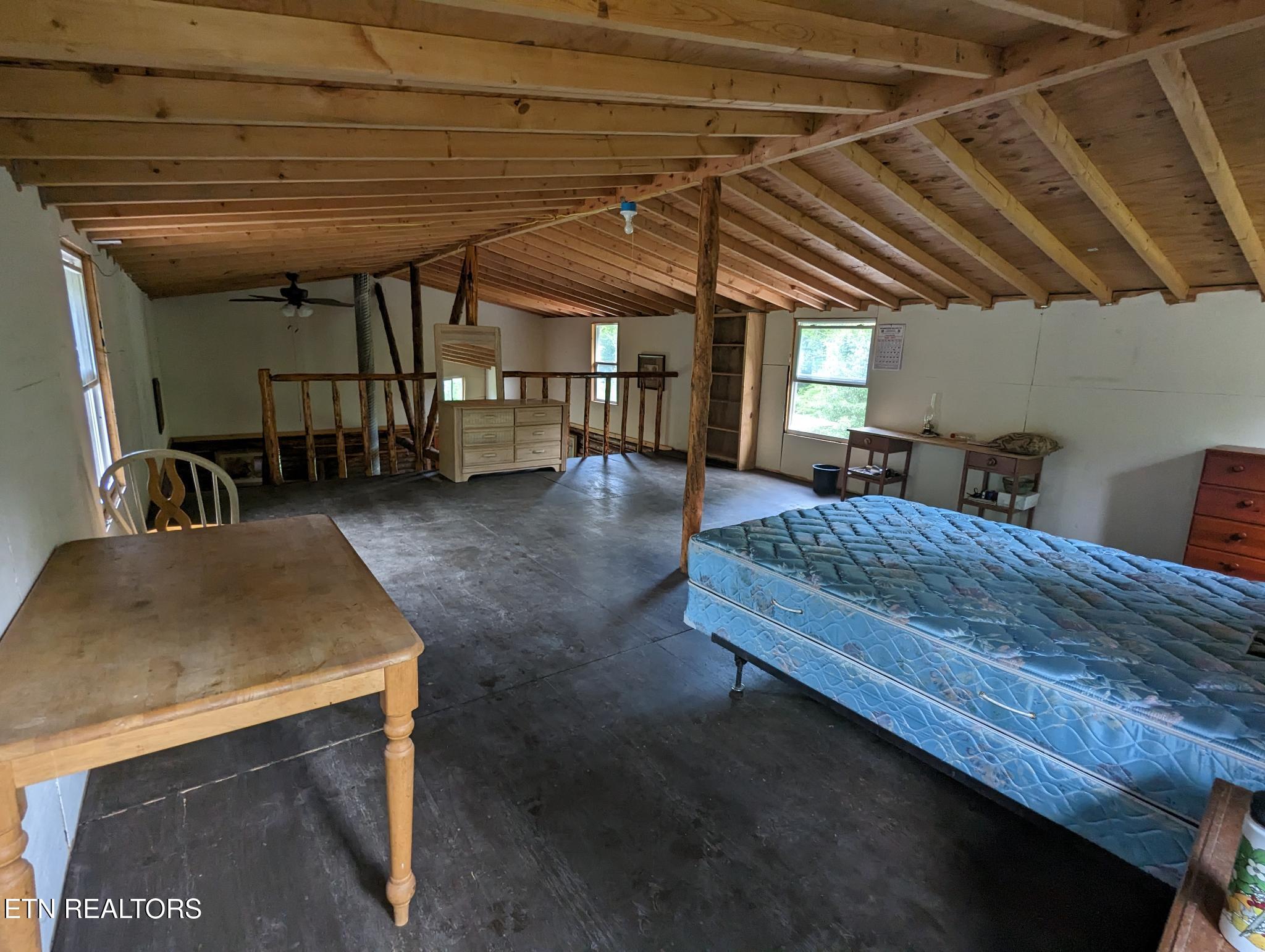 1693 Steve Brown Road Bean Station TN 37708