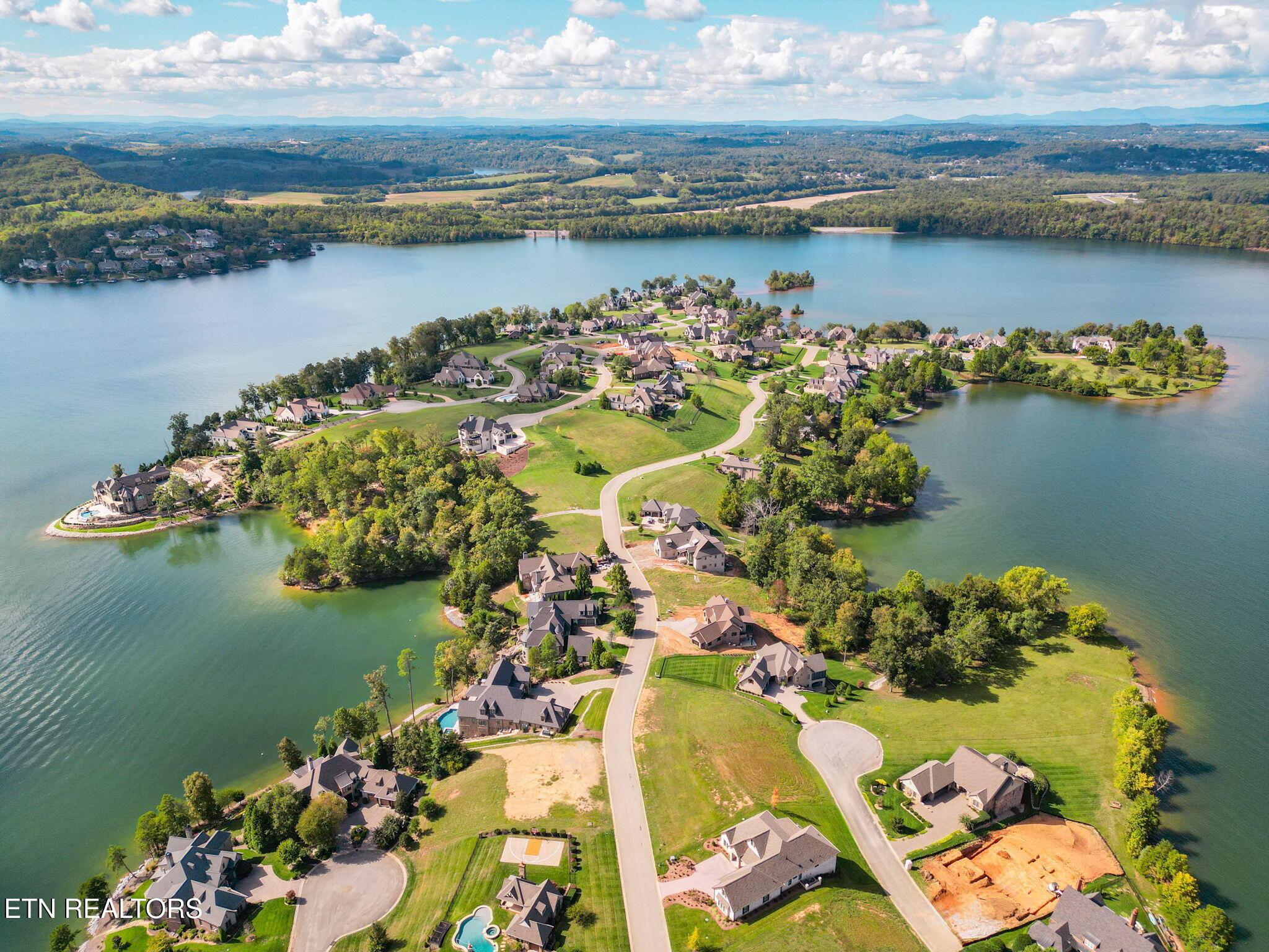 625 Cypress Pointe Drive Lenoir City TN 37772
