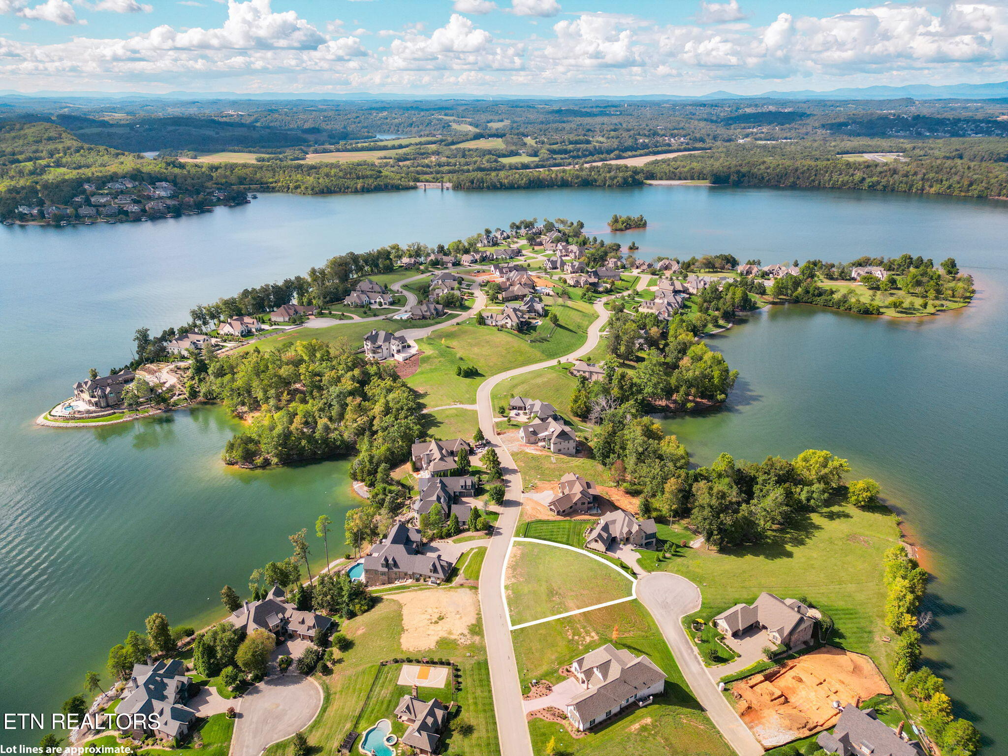 625 Cypress Pointe Drive Lenoir City TN 37772