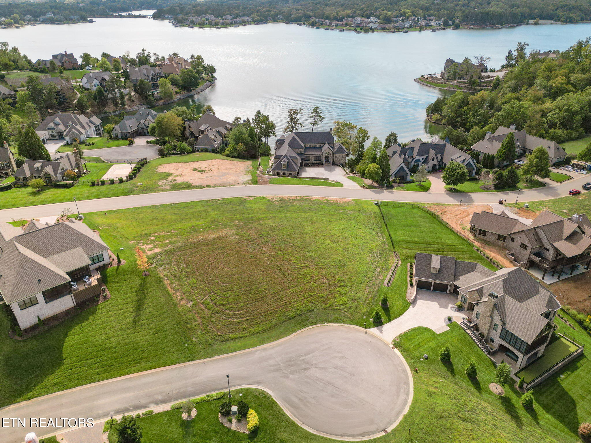 625 Cypress Pointe Drive Lenoir City TN 37772