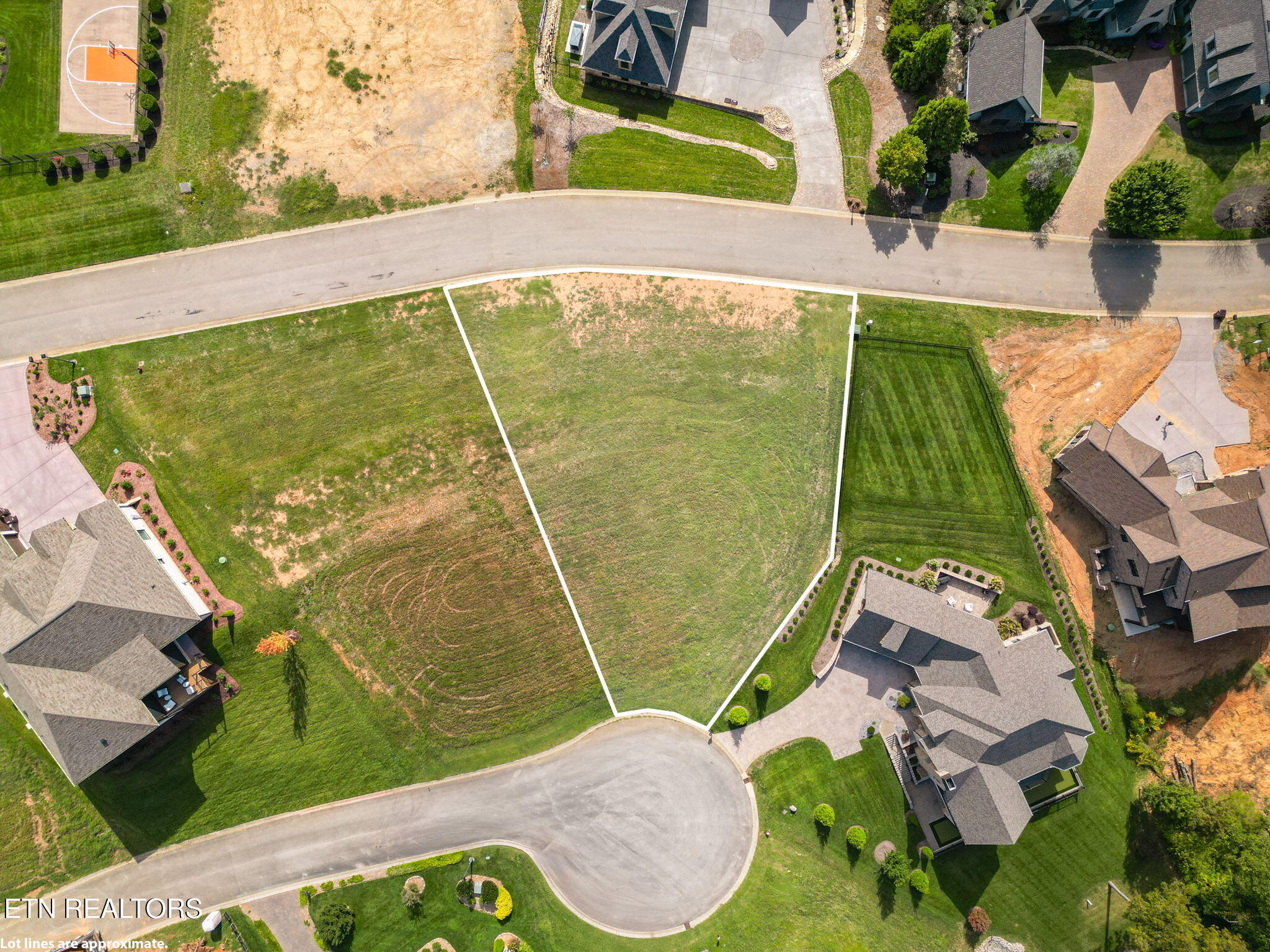 625 Cypress Pointe Drive Lenoir City TN 37772