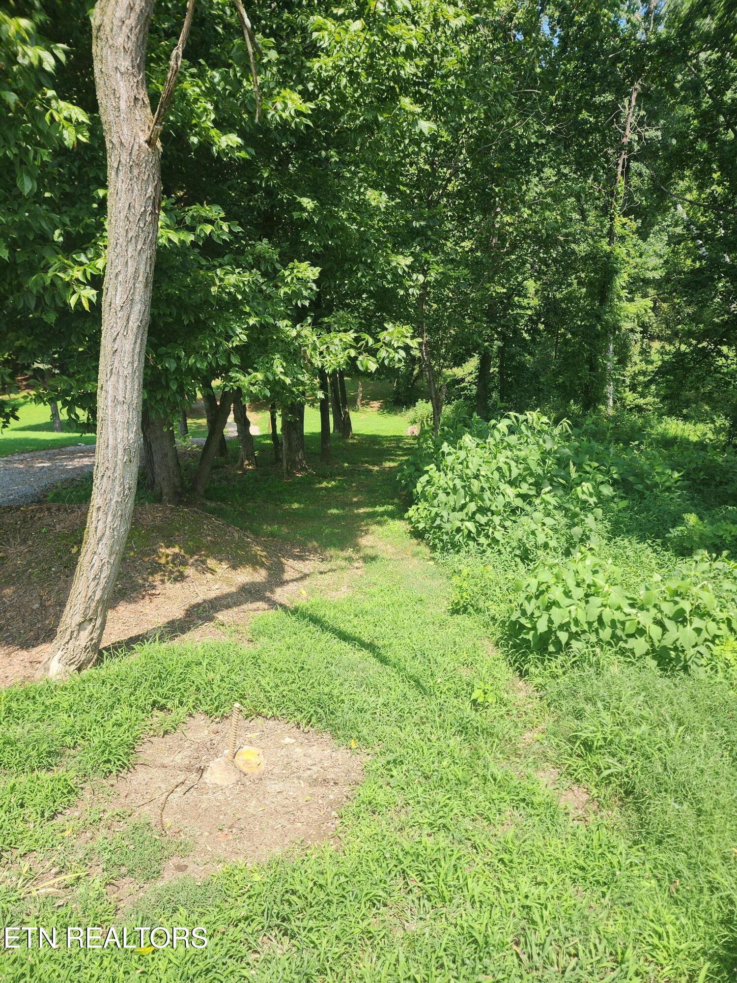 2255 Hubbard Road Loudon TN 37774