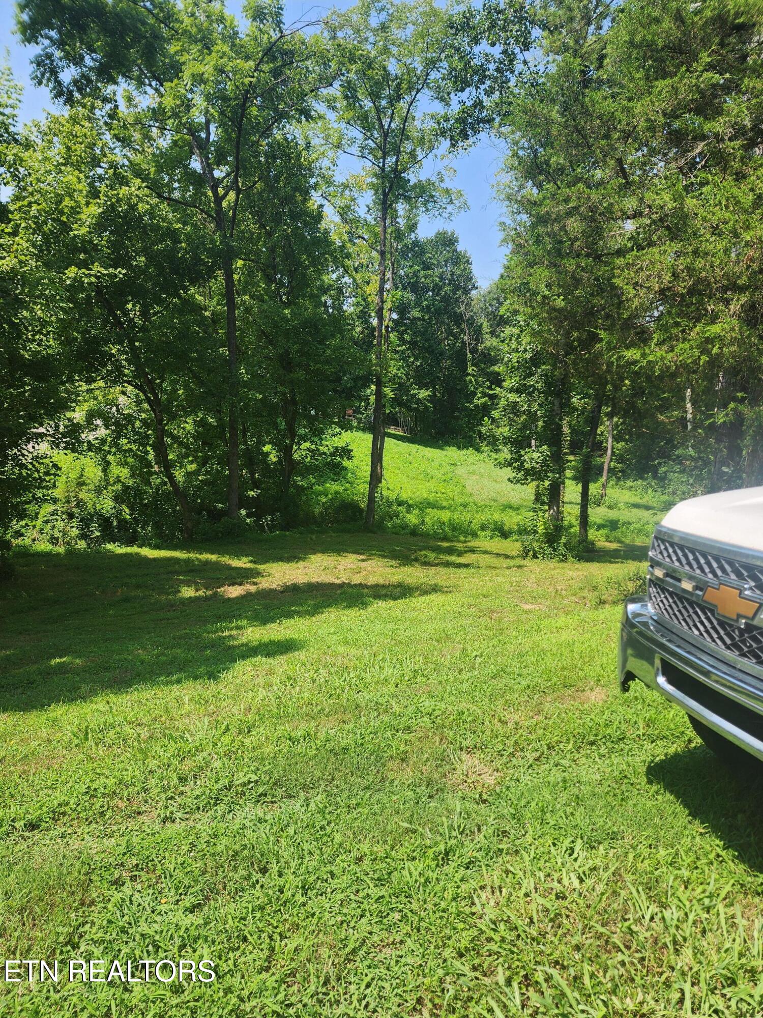 2255 Hubbard Road Loudon TN 37774