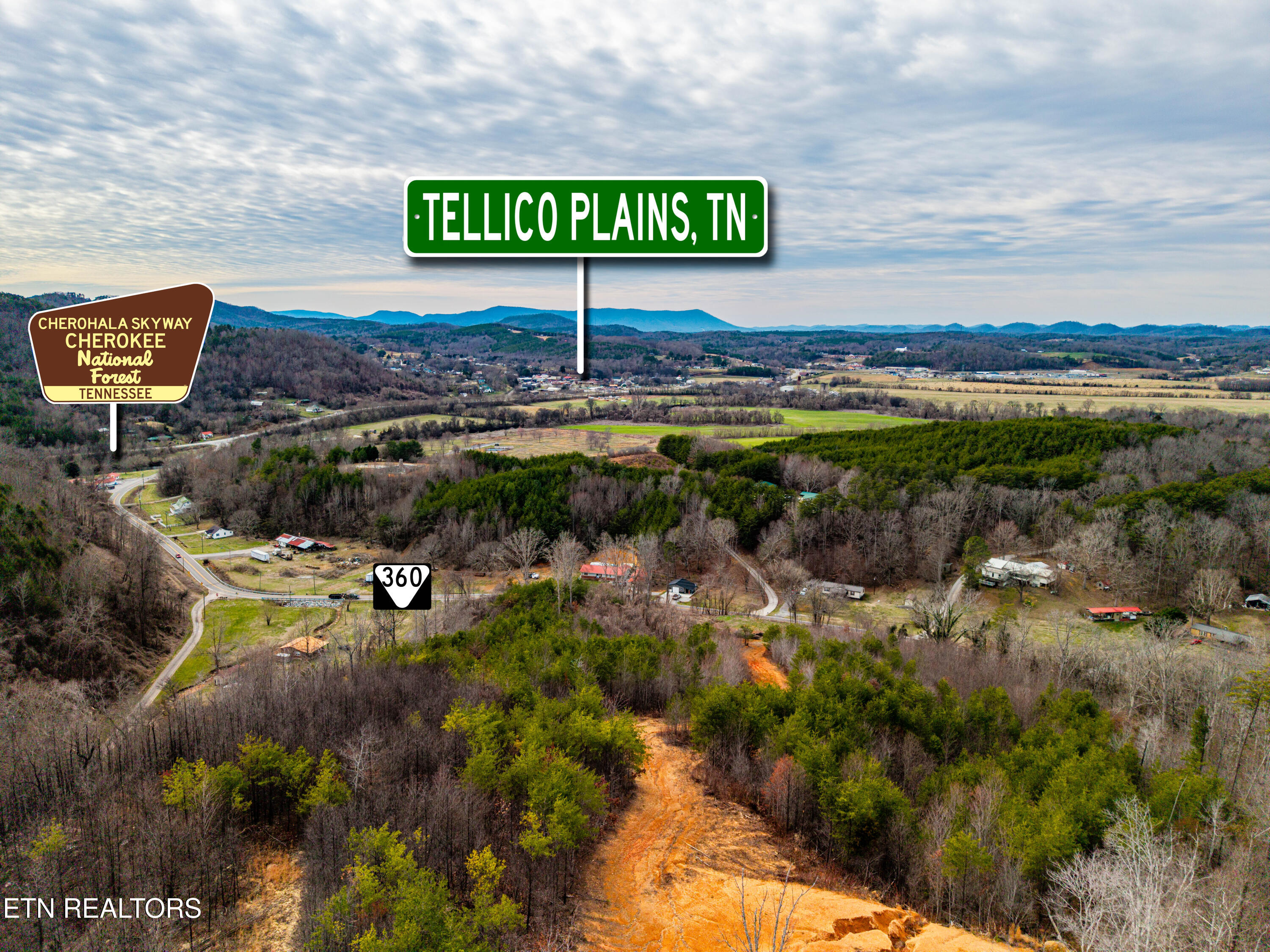 6915 Tn-360 Tellico Plains TN 37385