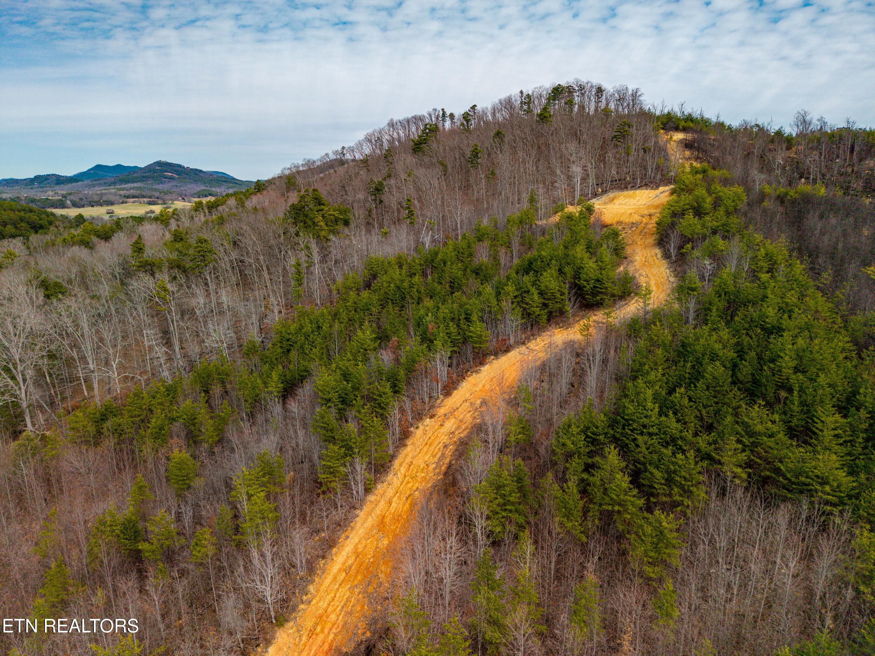 6915 Tn-360 Tellico Plains TN 37385