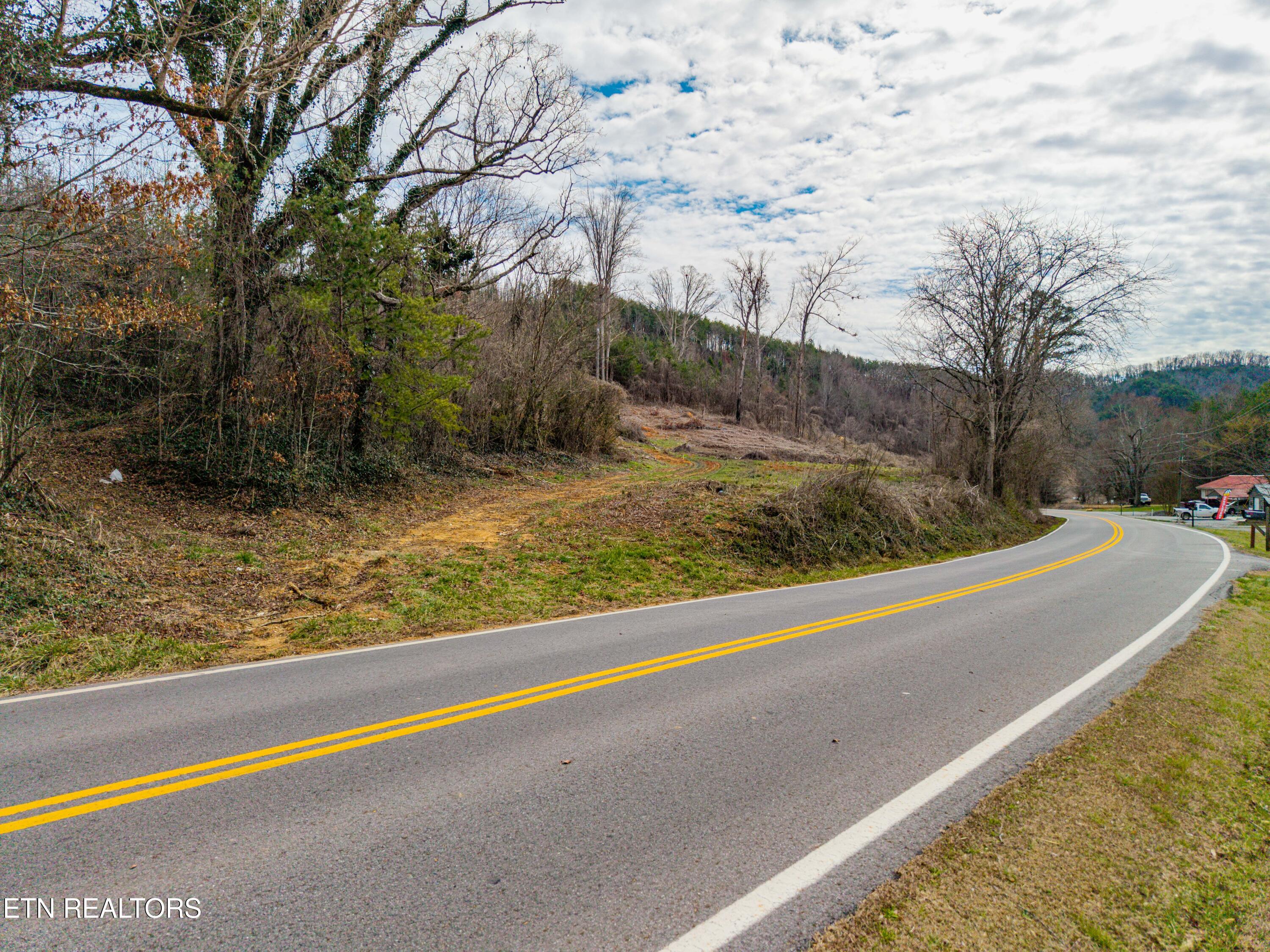 6915 Tn-360 Tellico Plains TN 37385