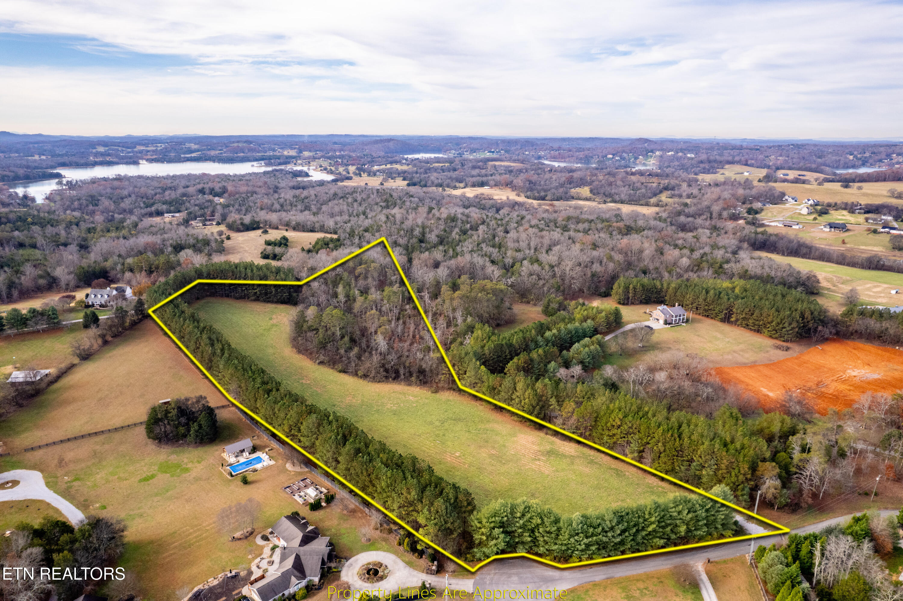 Windy J Farms Drive Louisville TN 37777