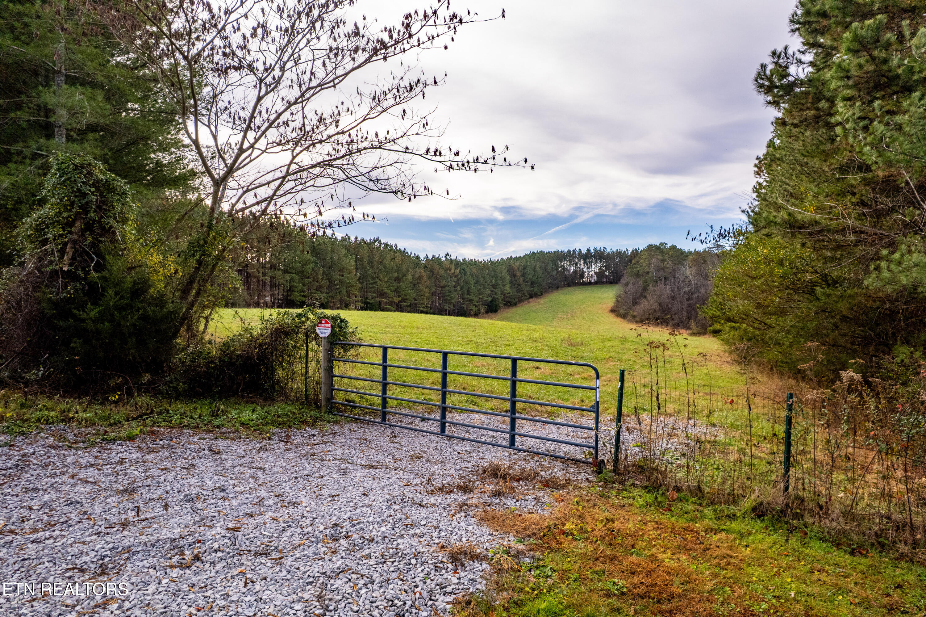 Windy J Farms Drive Louisville TN 37777