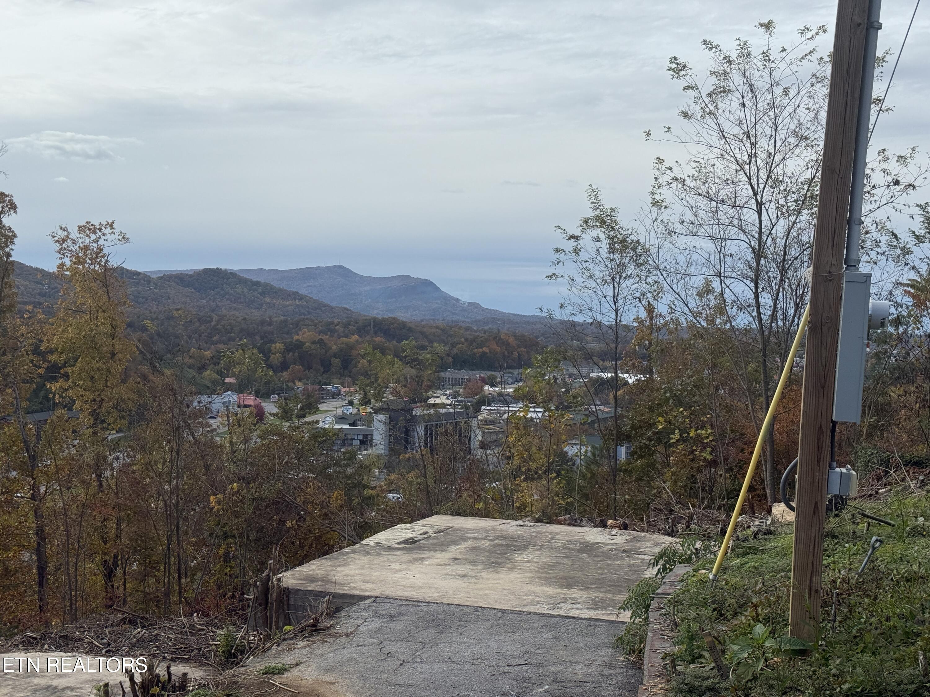 201 Cherry Laurel Drive Pigeon Forge TN 37863