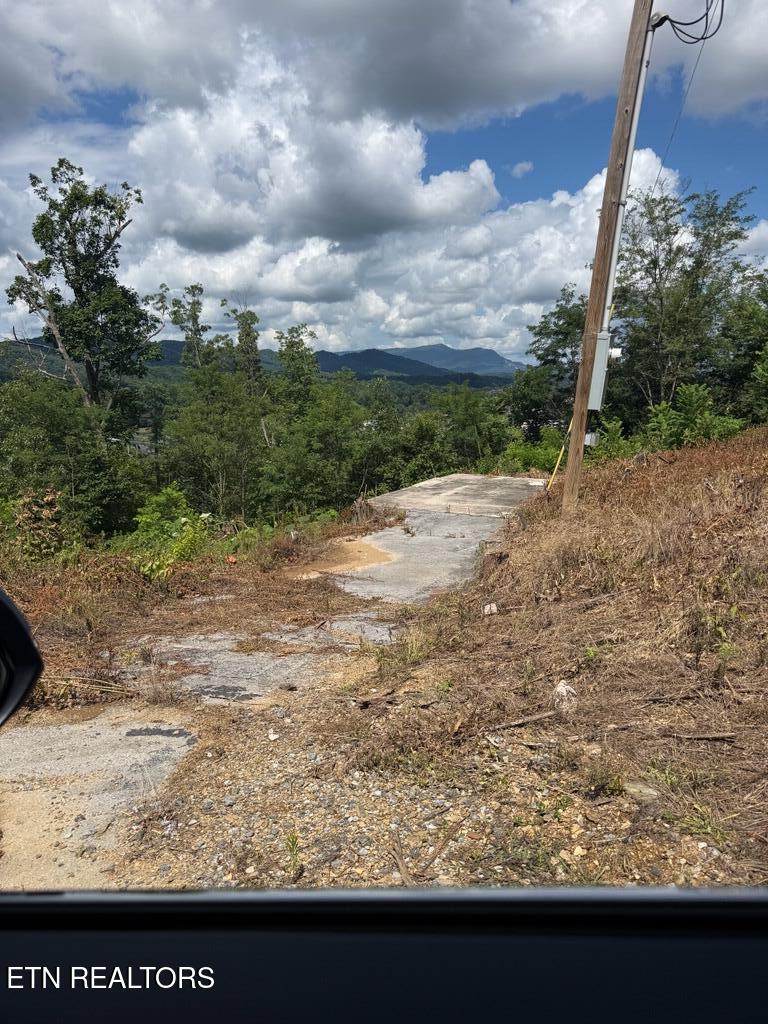 201 Cherry Laurel Drive Pigeon Forge TN 37863