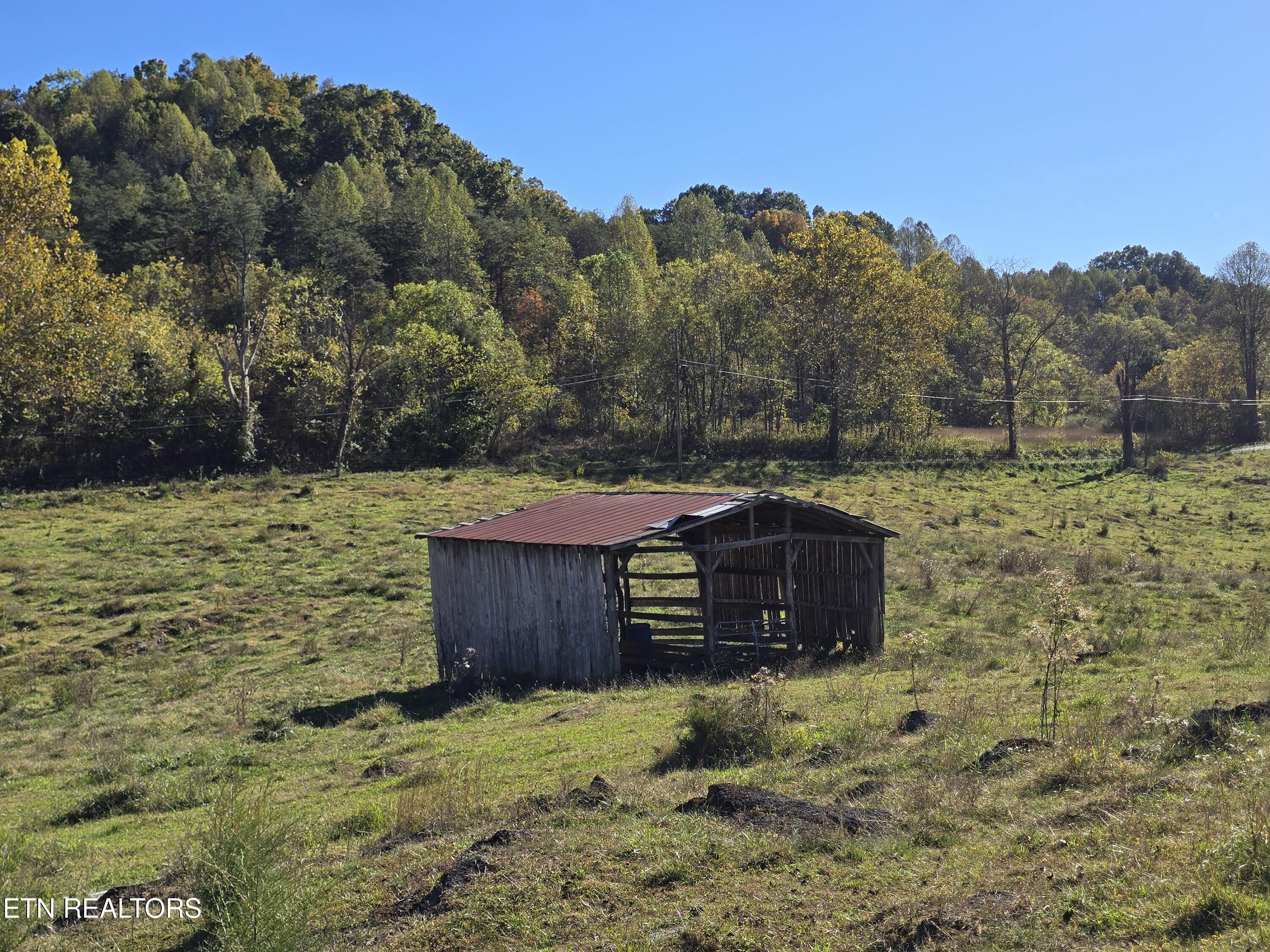 E Pumpkin Valley Road Eidson TN 37731
