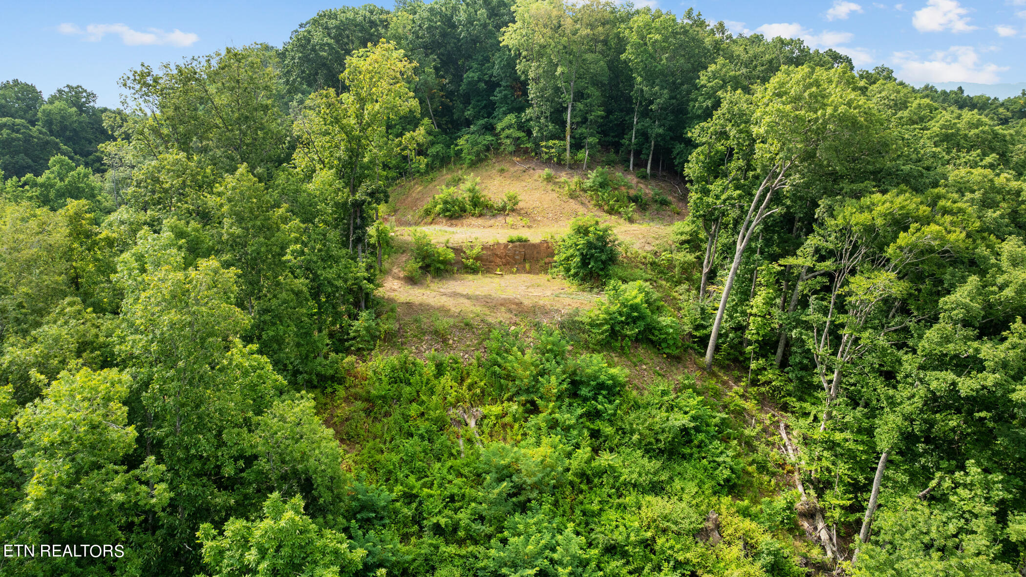 2345 Paradise Way Sevierville TN 37876
