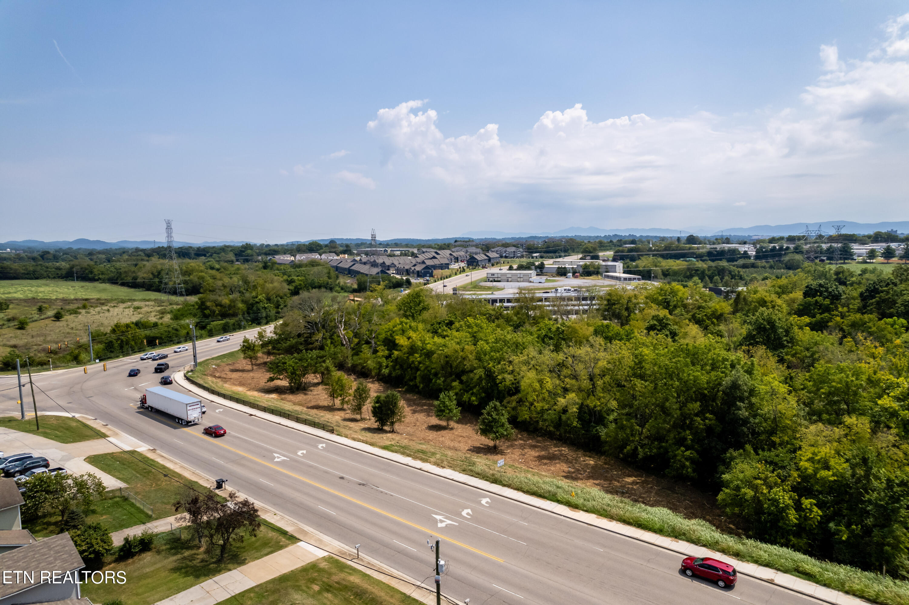 1273 Middlesettlements Road Maryville TN 37801