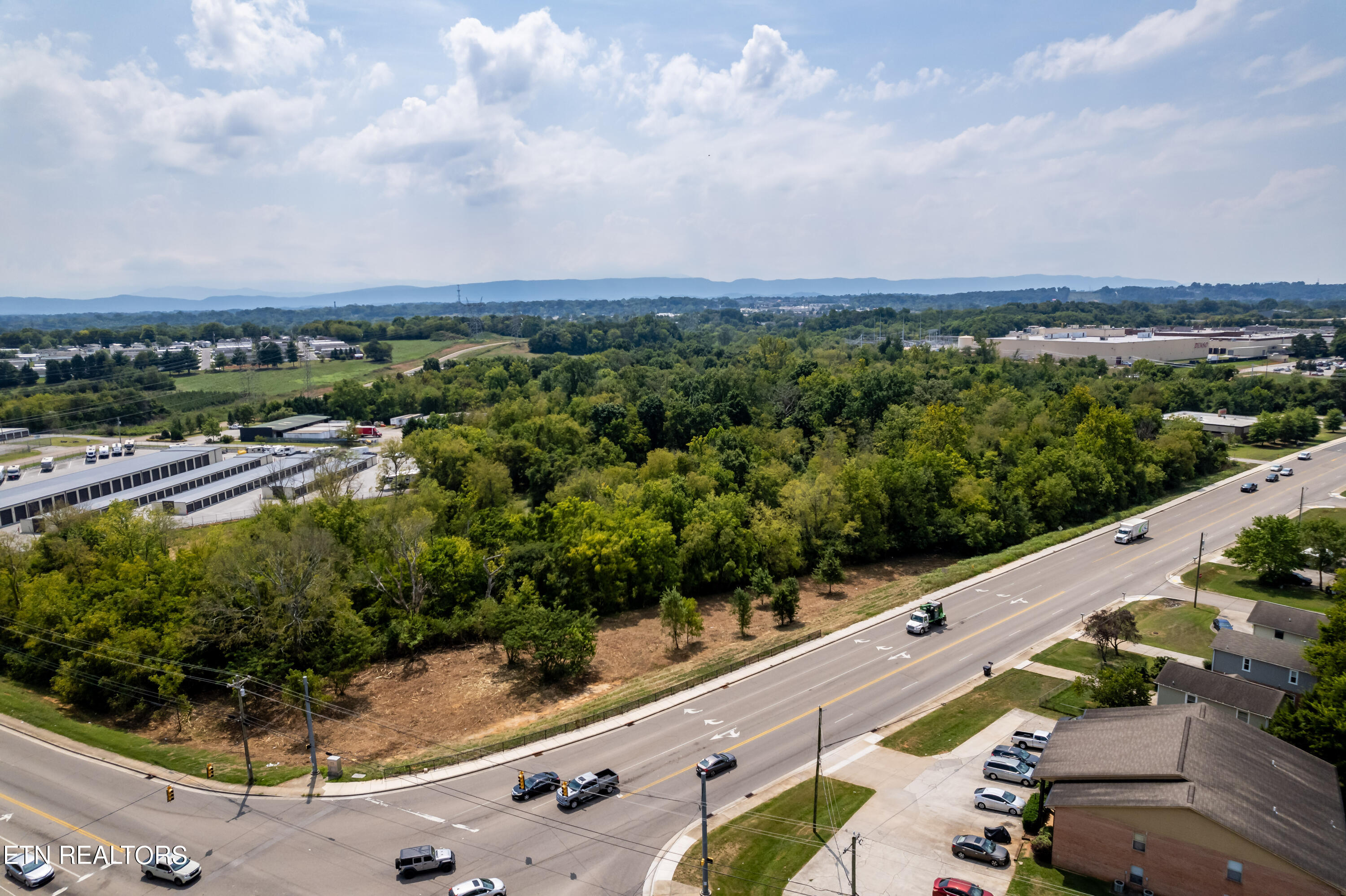 1273 Middlesettlements Road Maryville TN 37801