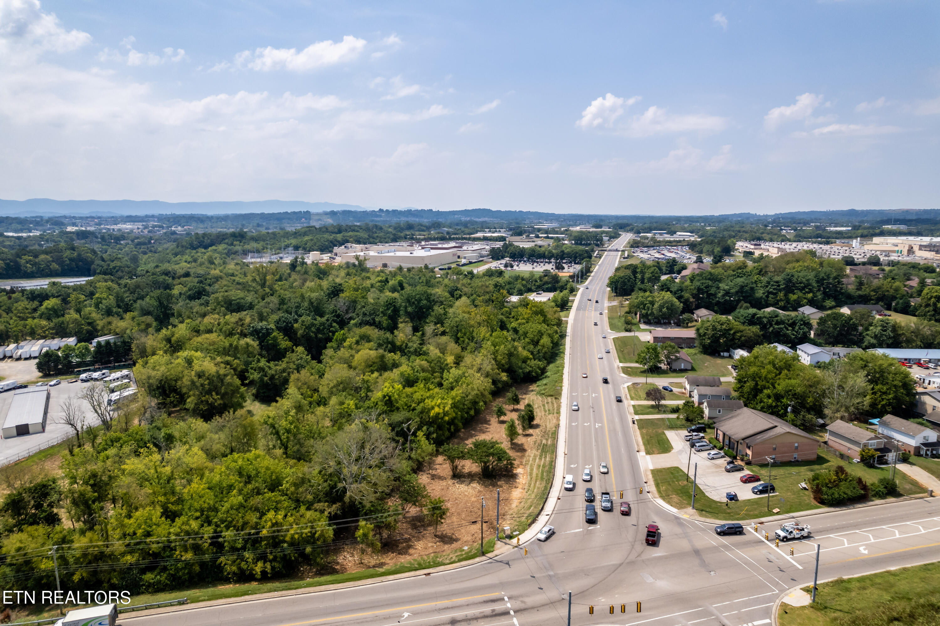 1273 Middlesettlements Road Maryville TN 37801