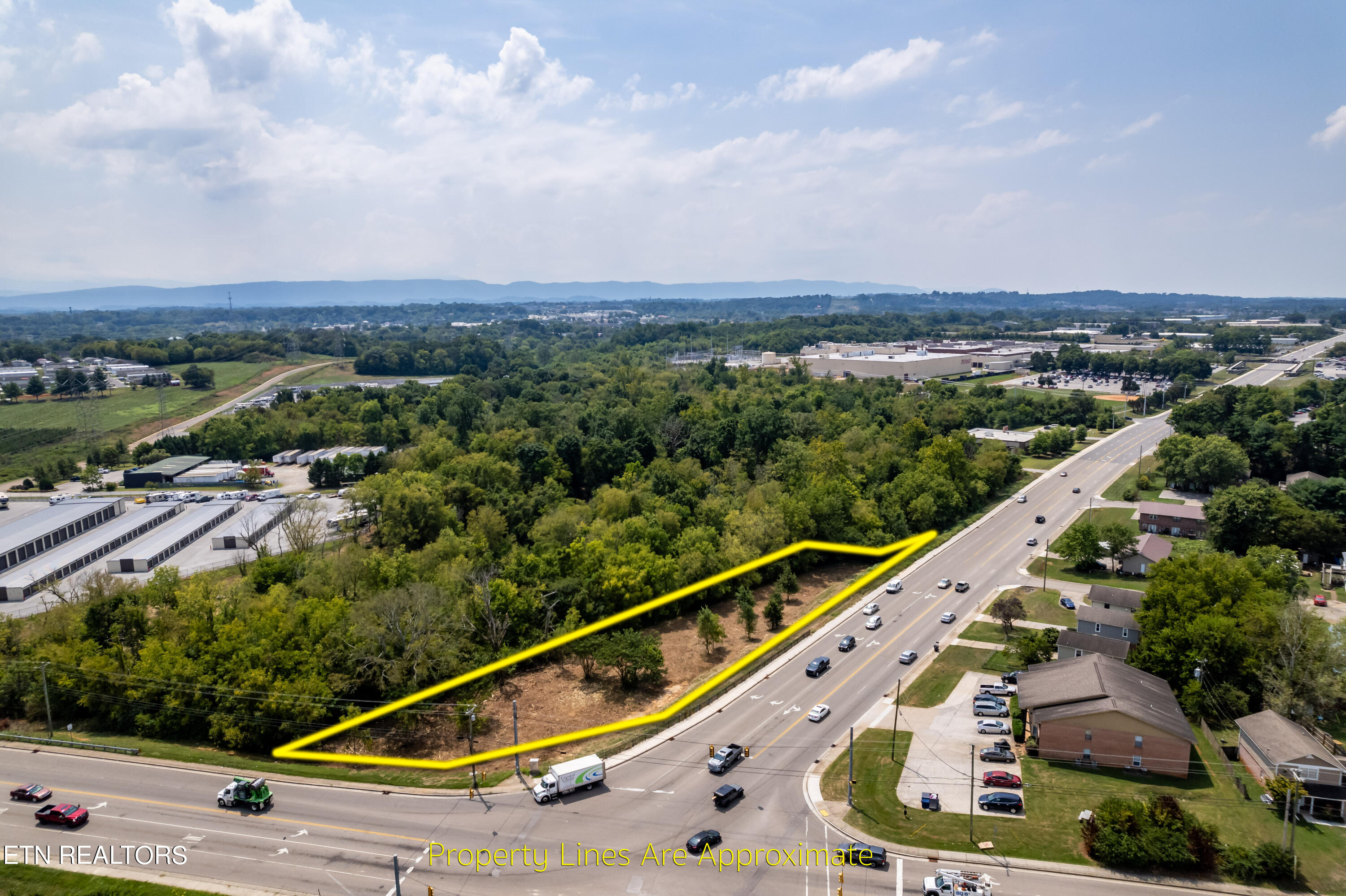 1273 Middlesettlements Road Maryville TN 37801