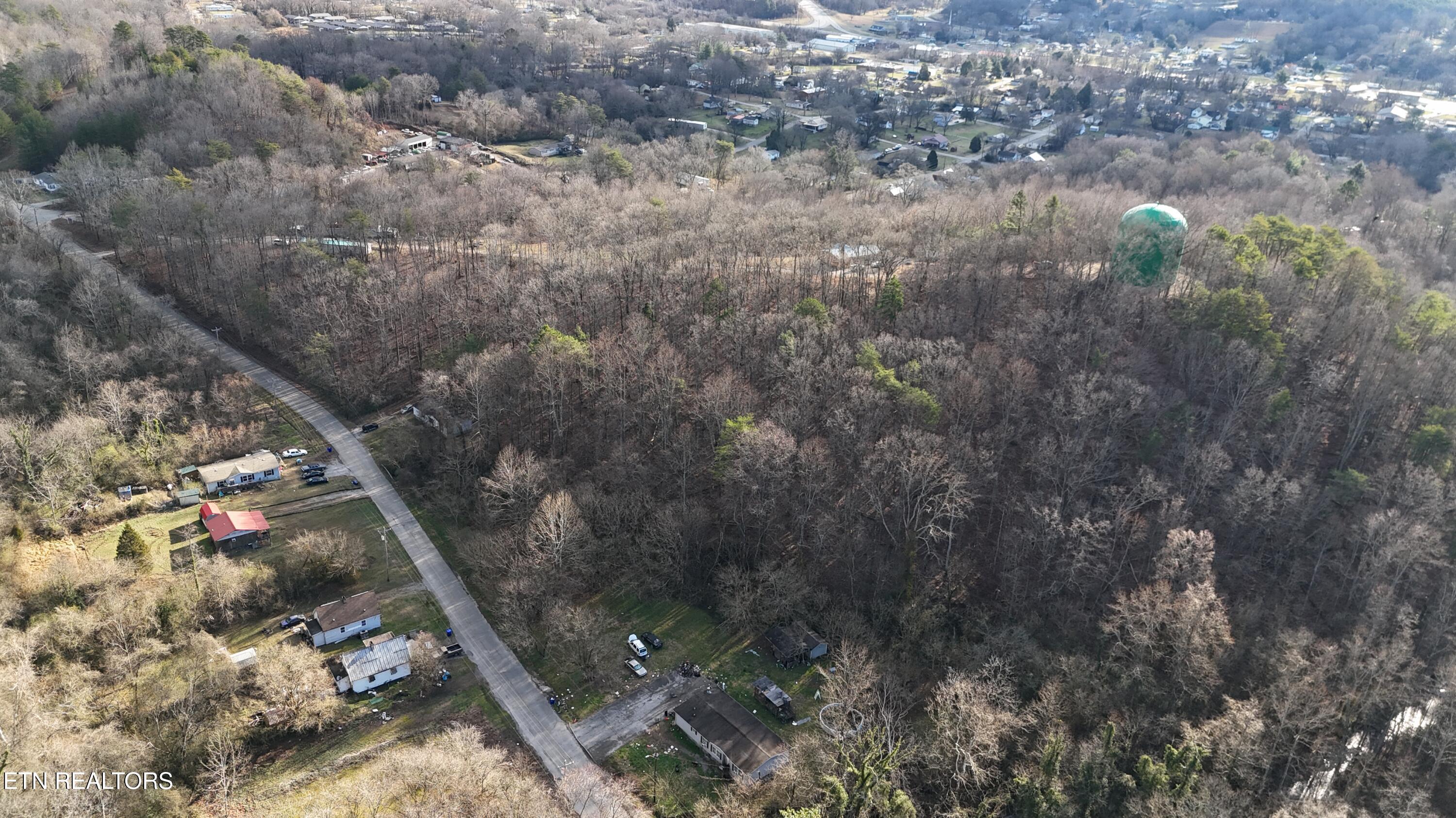 822 W Bates Street Rockwood TN 37854