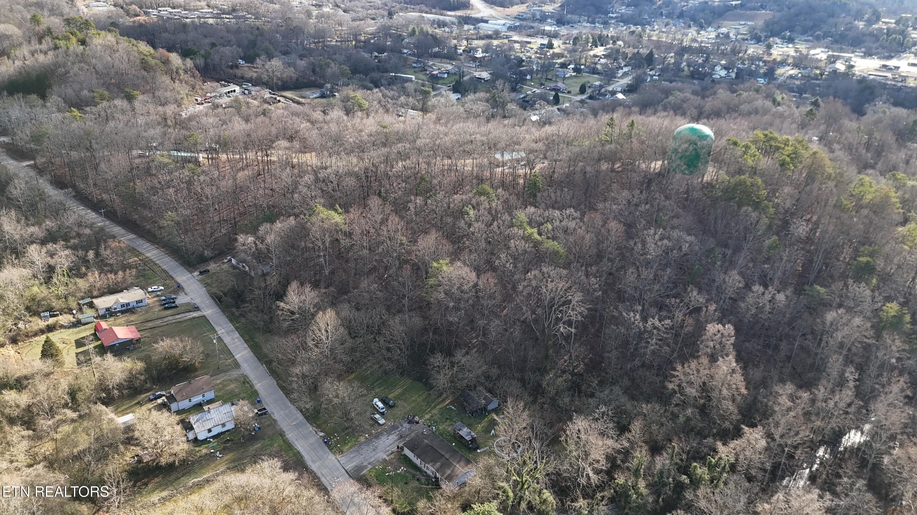 822 W Bates Street Rockwood TN 37854