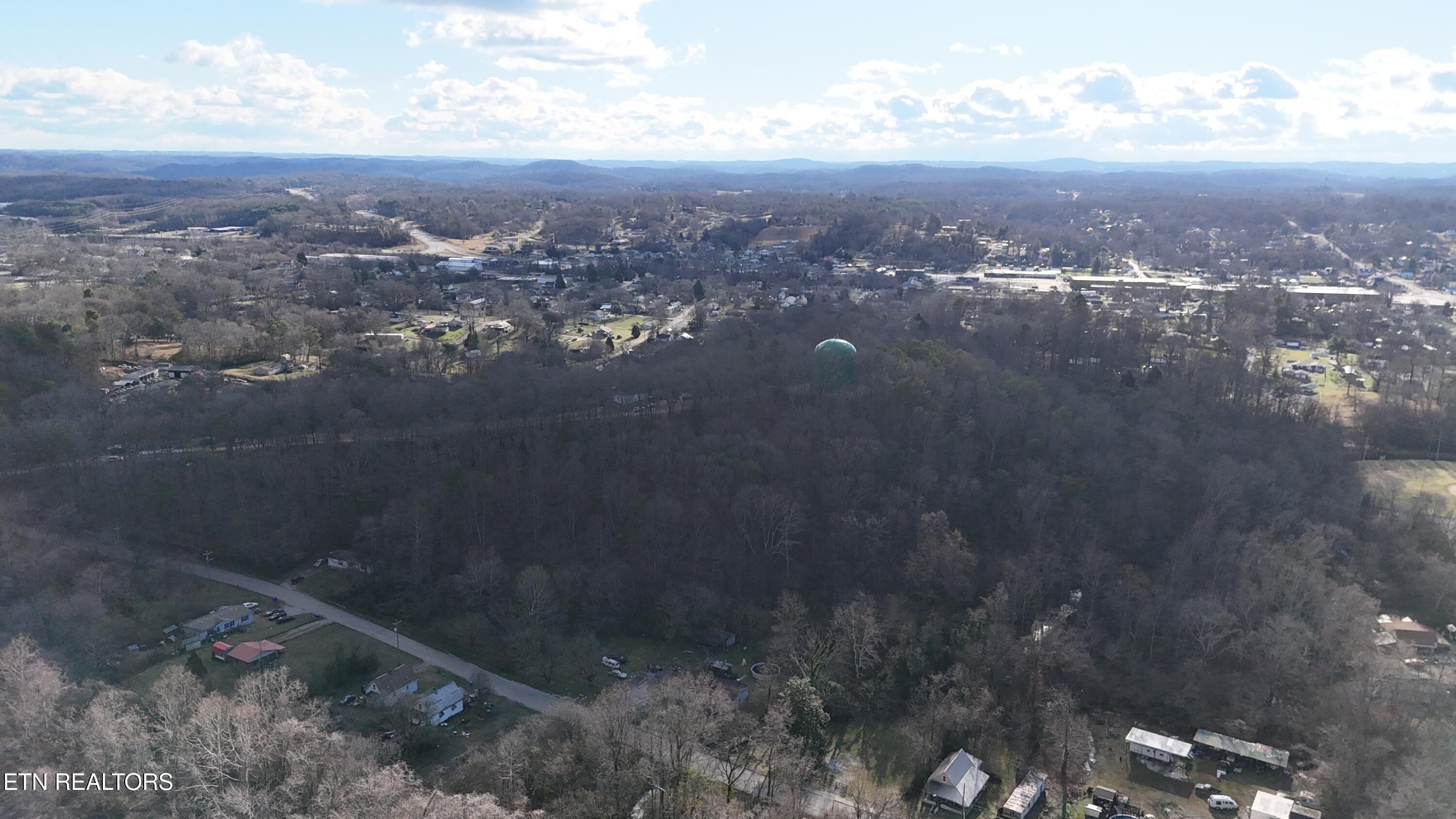 822 W Bates Street Rockwood TN 37854