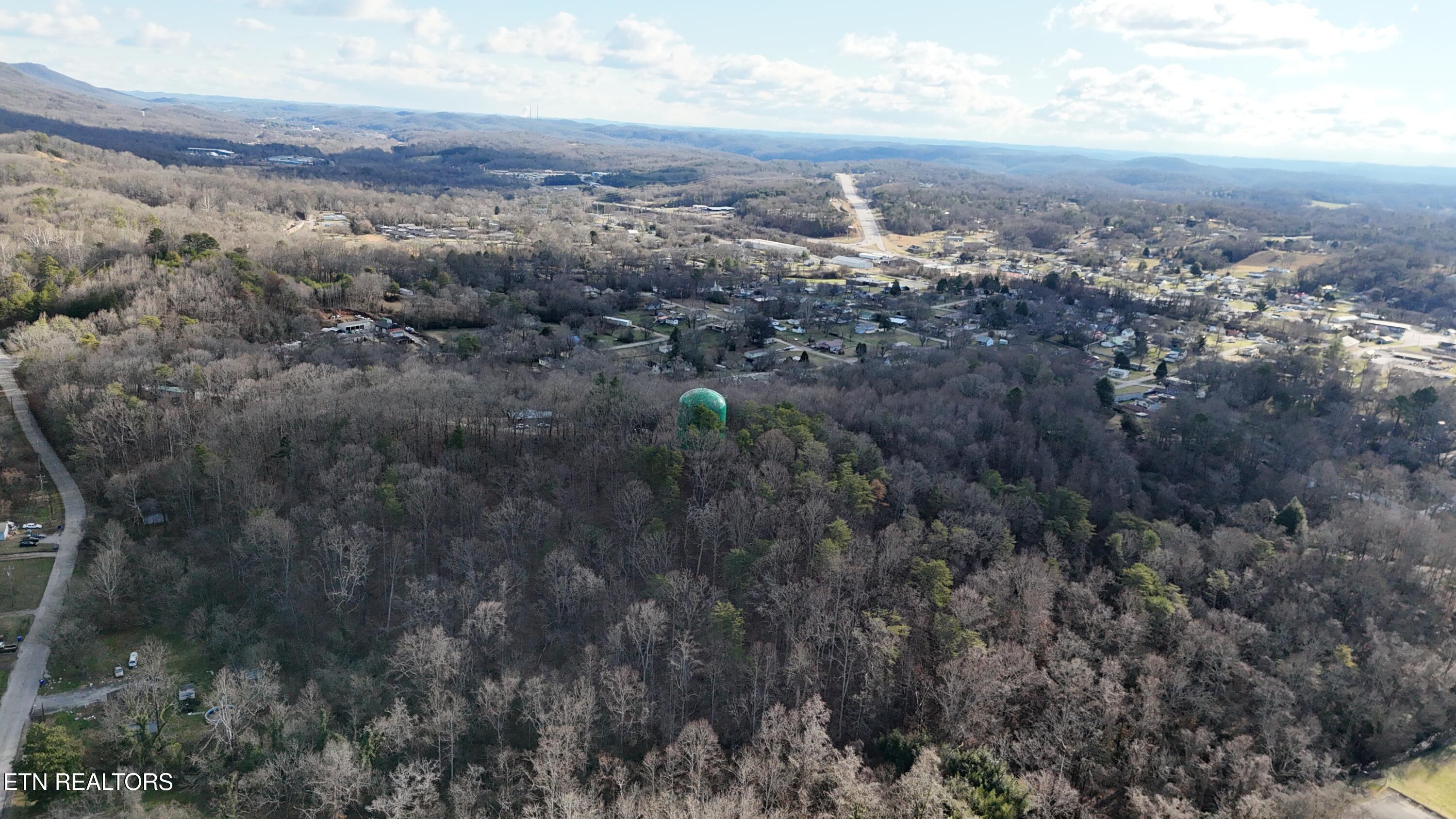 822 W Bates Street Rockwood TN 37854