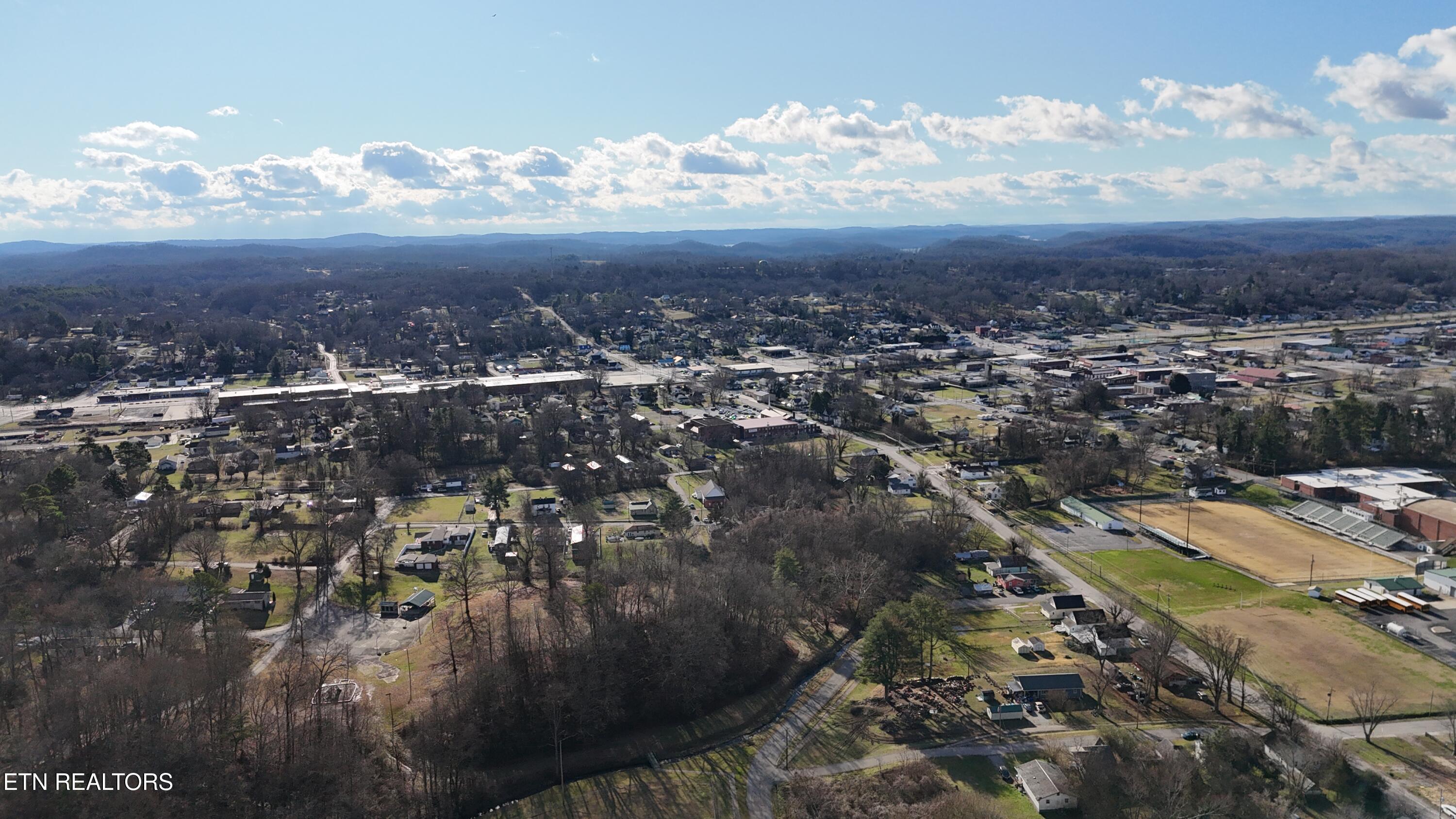 822 W Bates Street Rockwood TN 37854