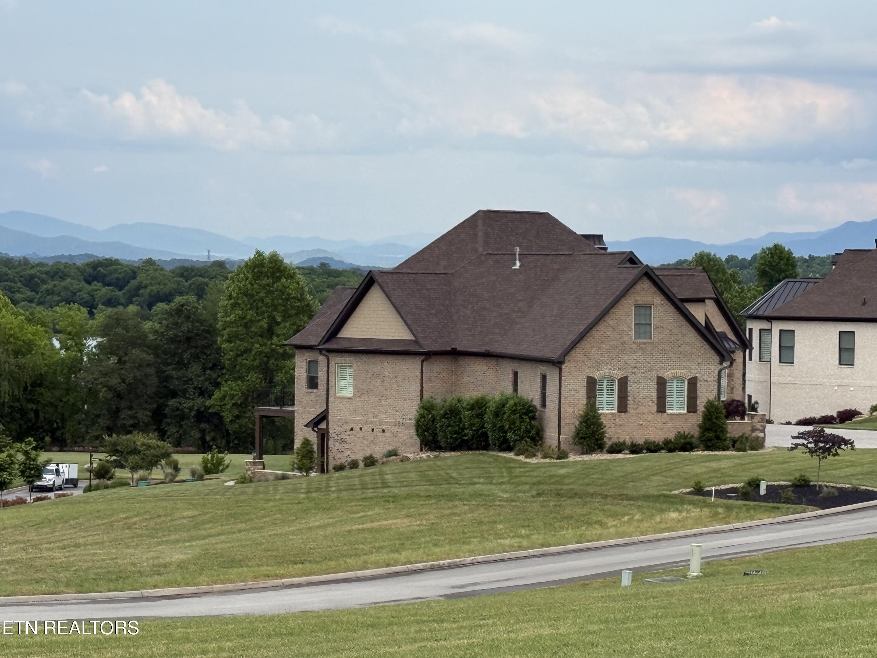 105 Red Hawk Drive Vonore TN 37885