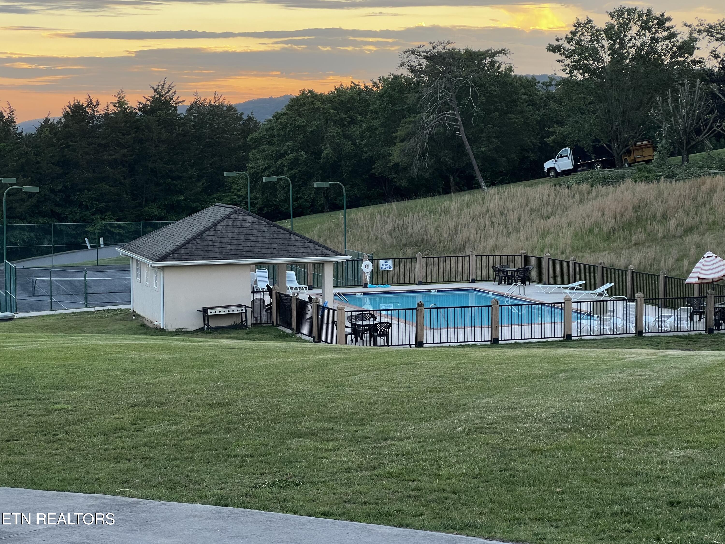 Wedge Way Tazewell TN 37879