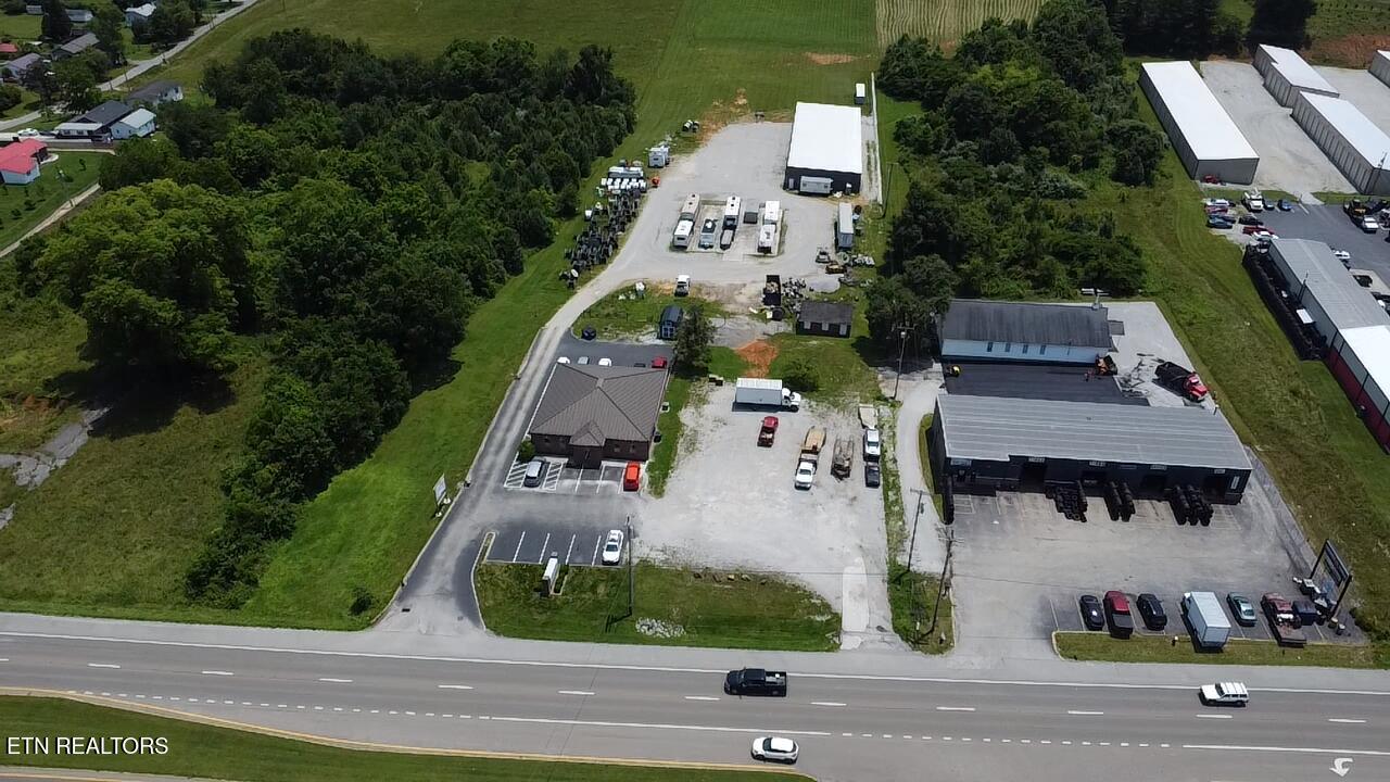 2527 Jacksboro Pike Jacksboro TN 37757