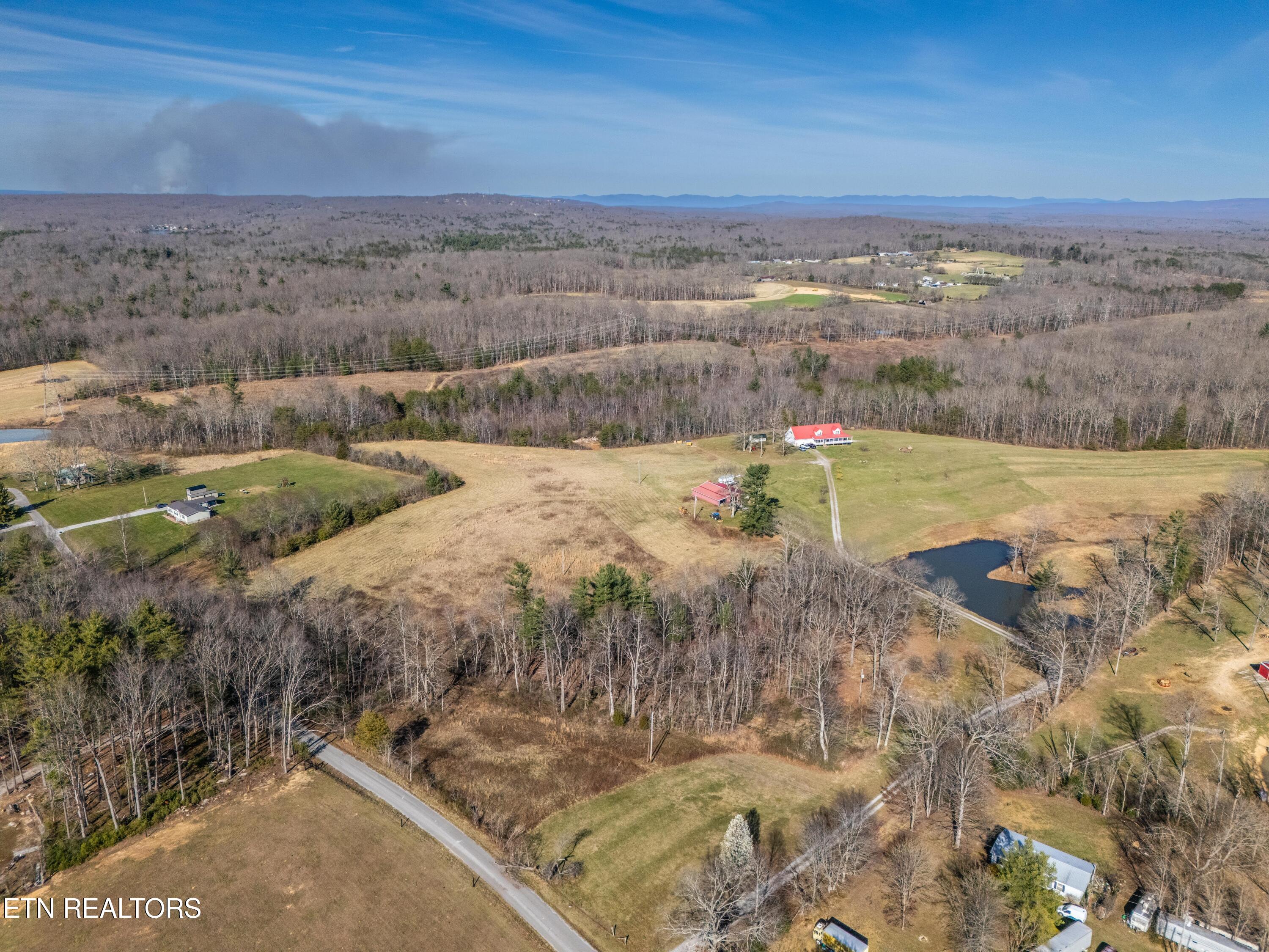 00 Davidson Lane Crossville TN 38571