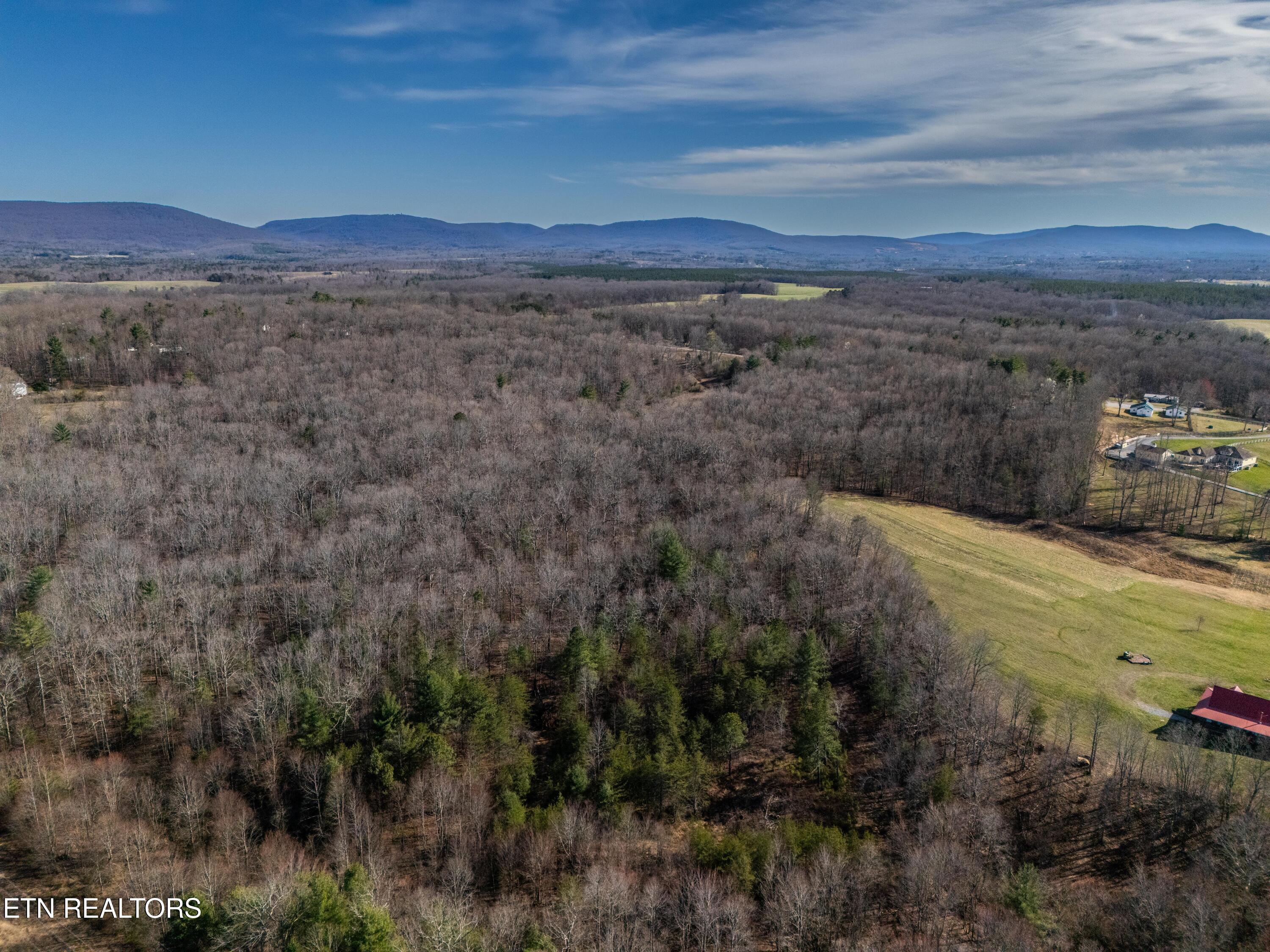 00 Davidson Lane Crossville TN 38571