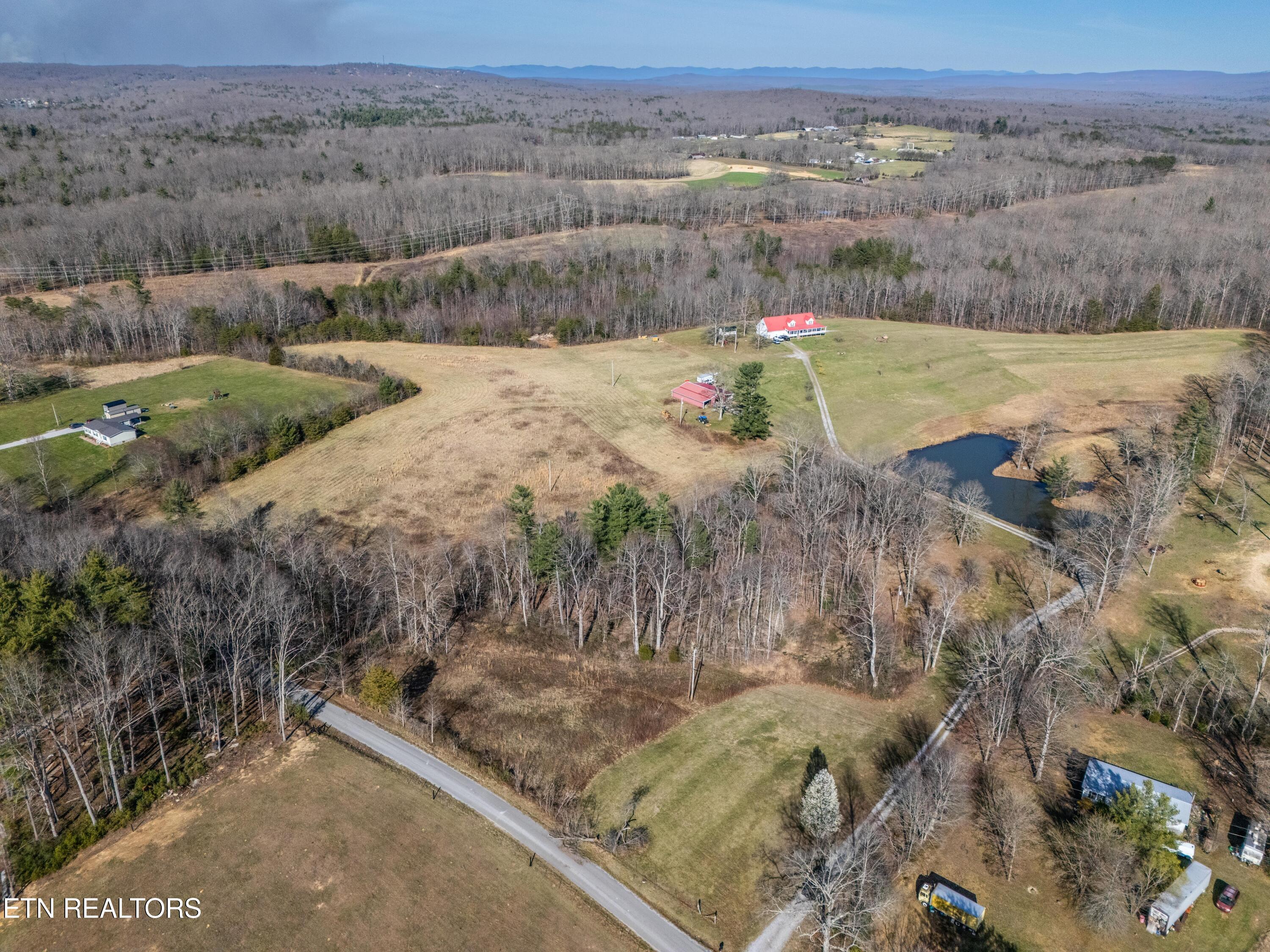00 Davidson Lane Crossville TN 38571