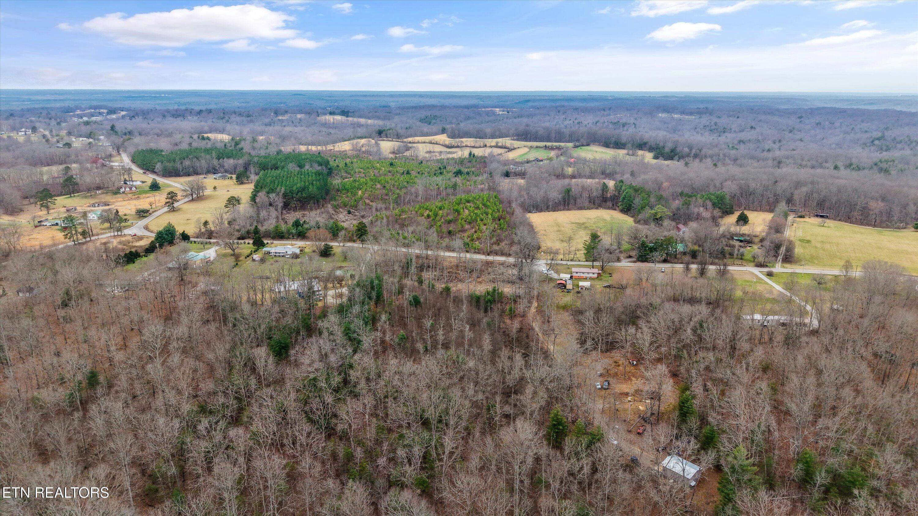 Deer Lodge Highway Deer Lodge TN 37726