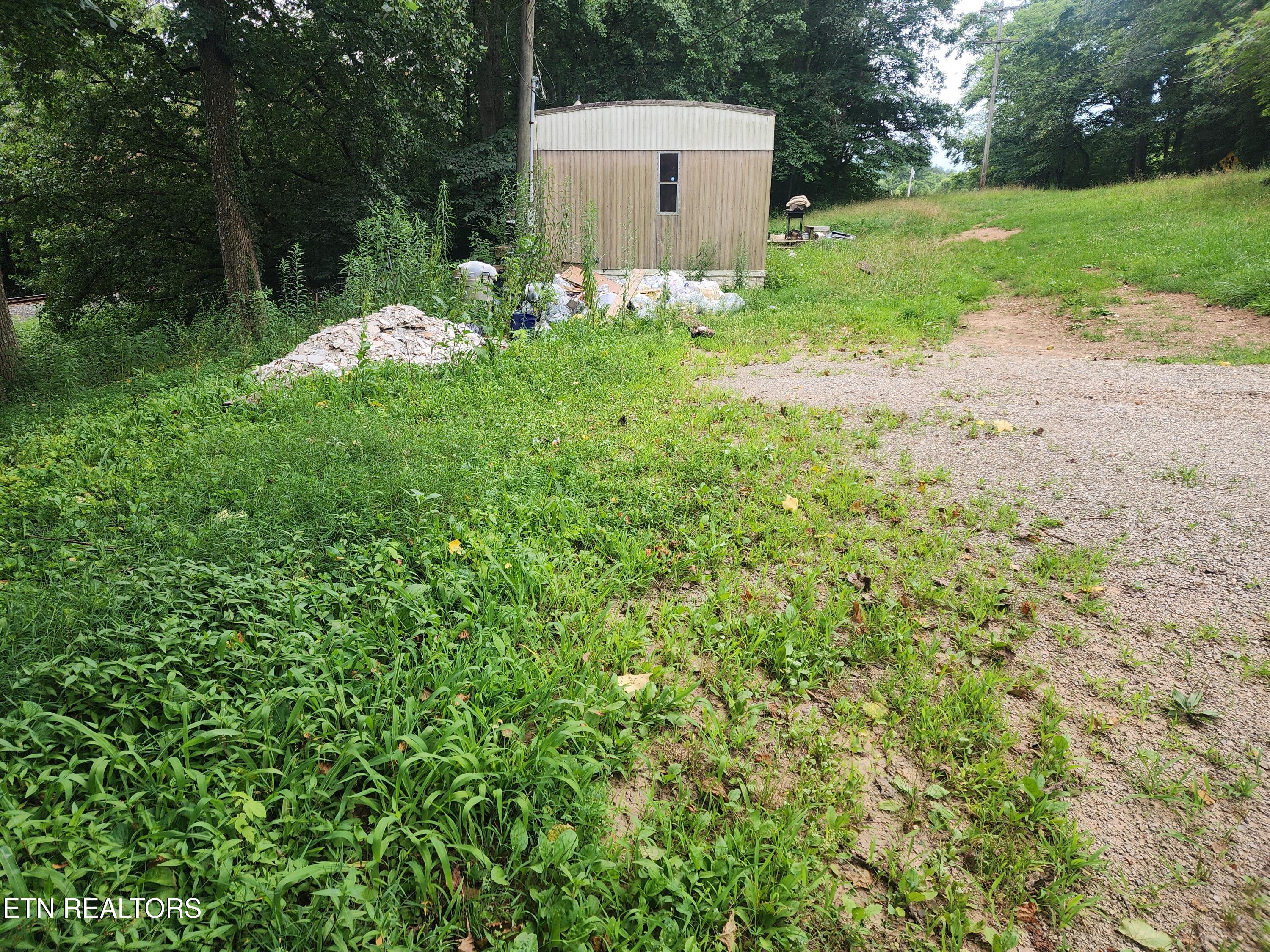 3722 Harriman Highway Harriman TN 37748