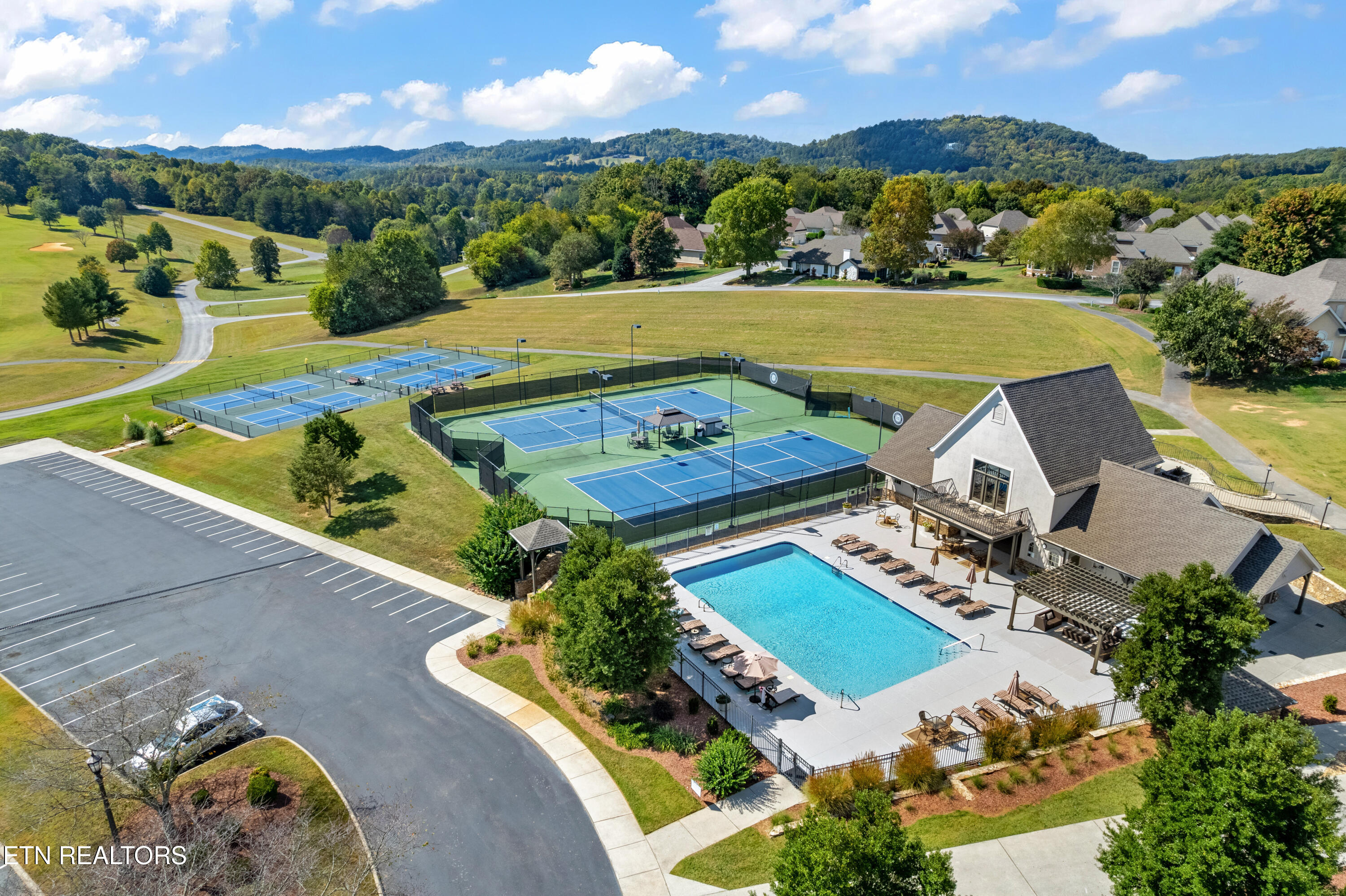 109 Red Hawk Drive Vonore TN 37885