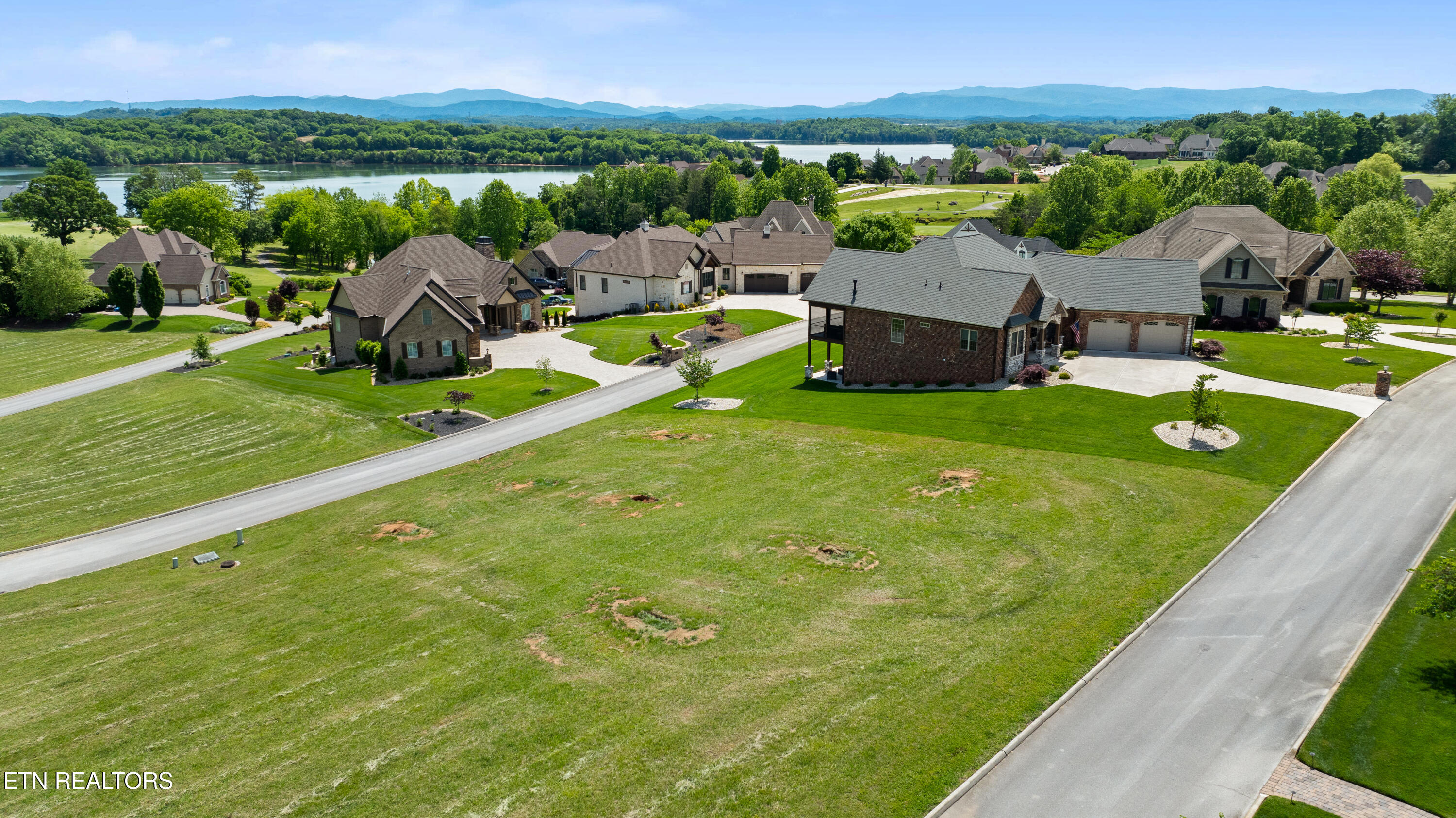 109 Red Hawk Drive Vonore TN 37885
