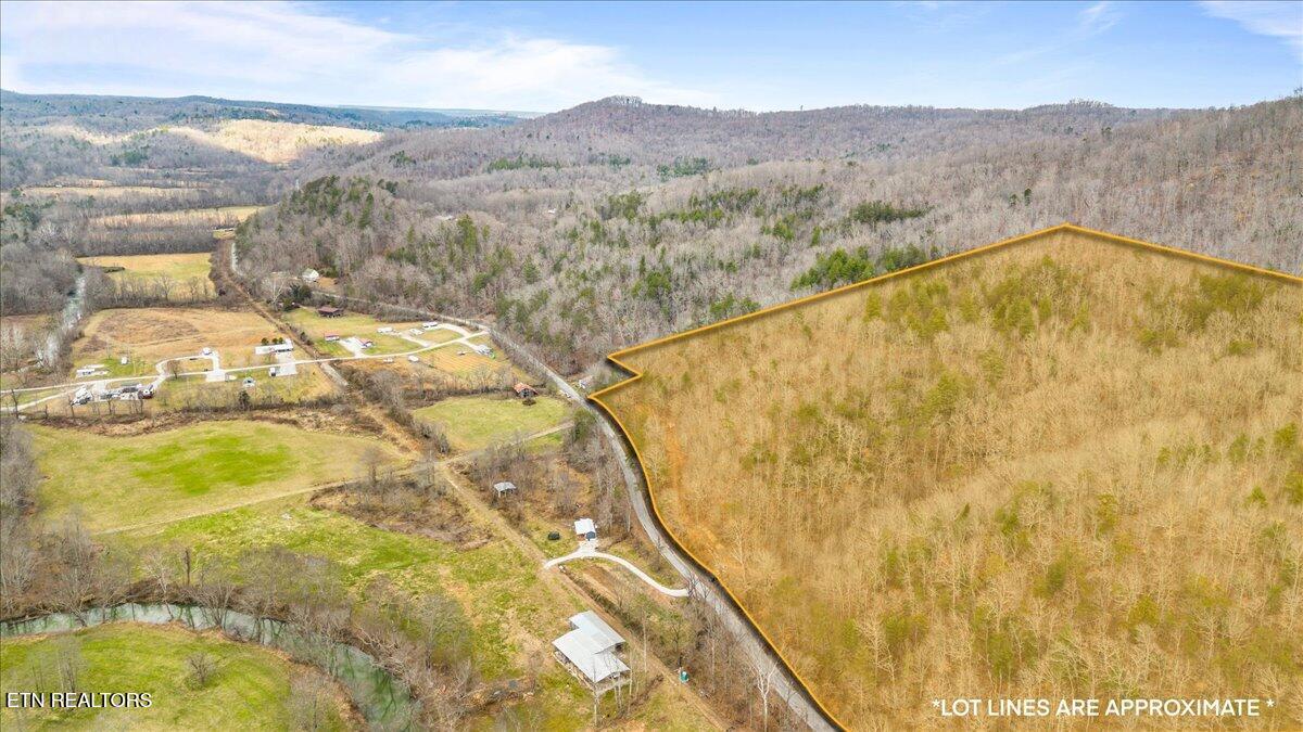 Brimstone Road Robbins TN 37852