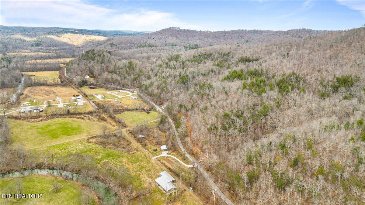 Brimstone Road Robbins TN 37852