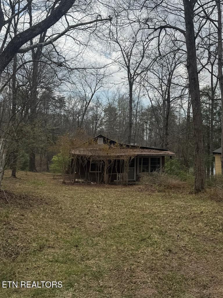 231 Crockett Lake Drive Crossville TN 38572