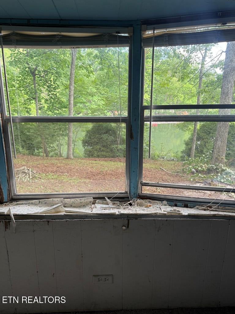231 Crockett Lake Drive Crossville TN 38572