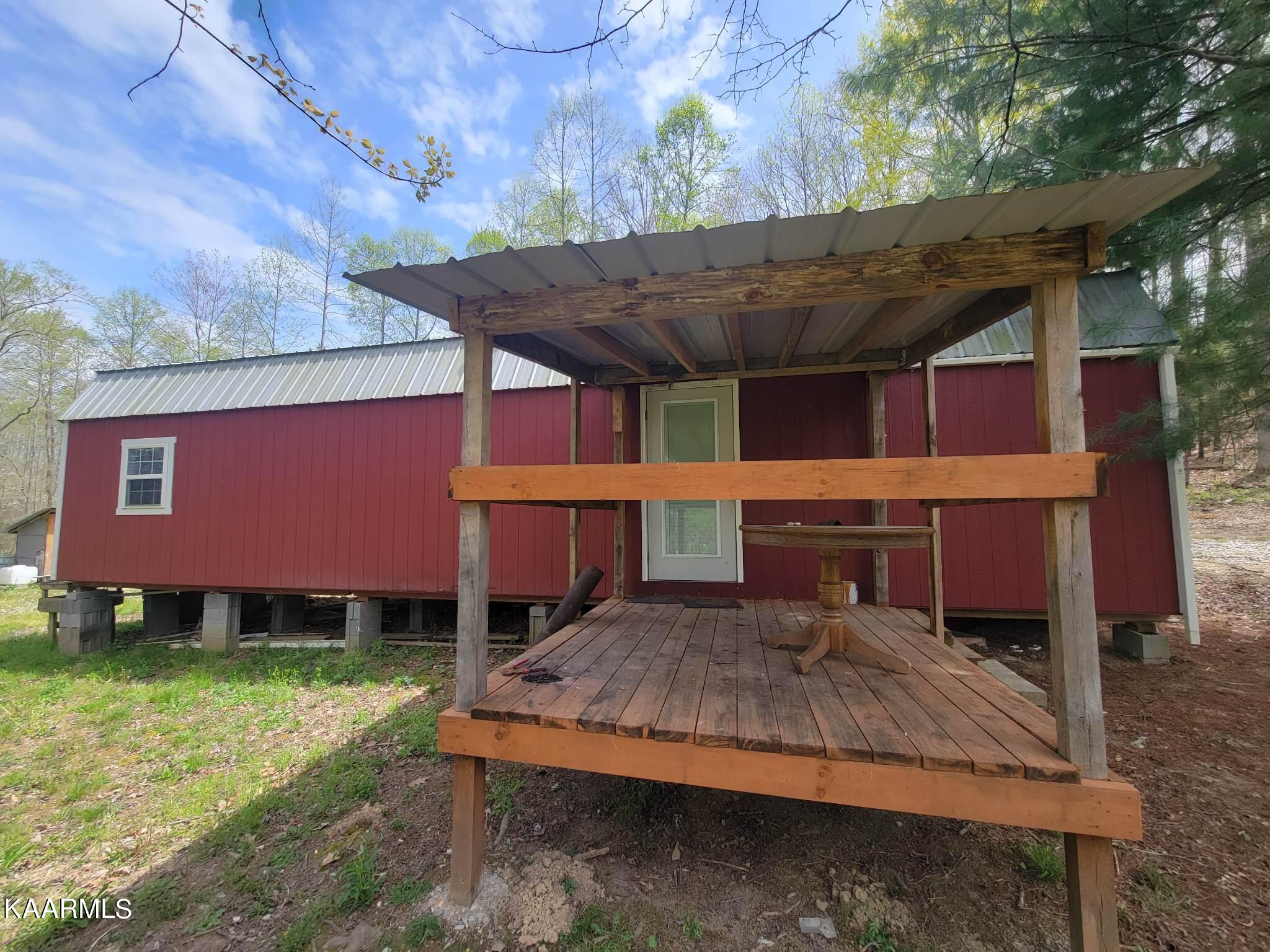 1386 Old Deerlodge Pike Deer Lodge TN 37726