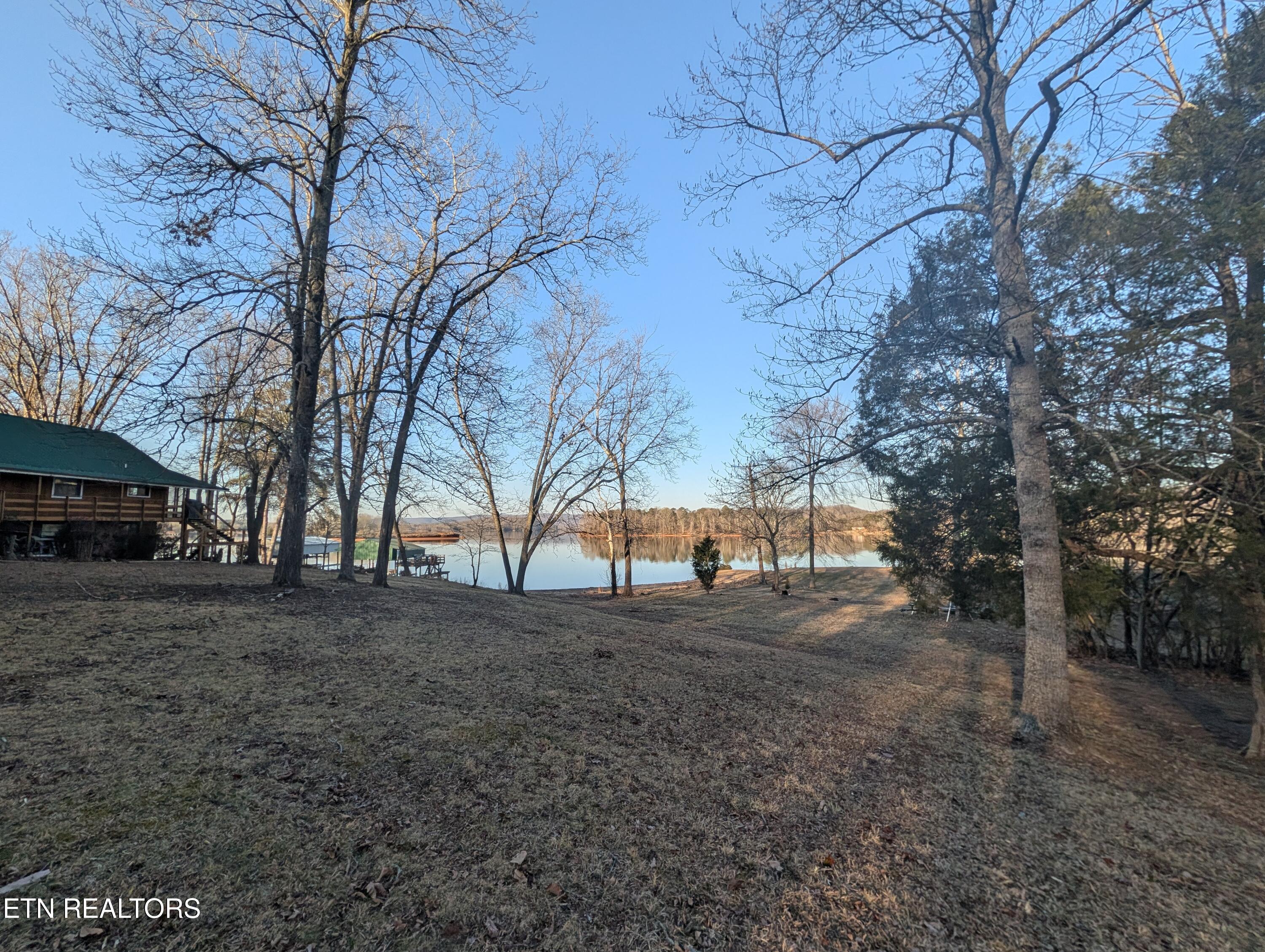 Lakewood Village Road Spring City TN 37381