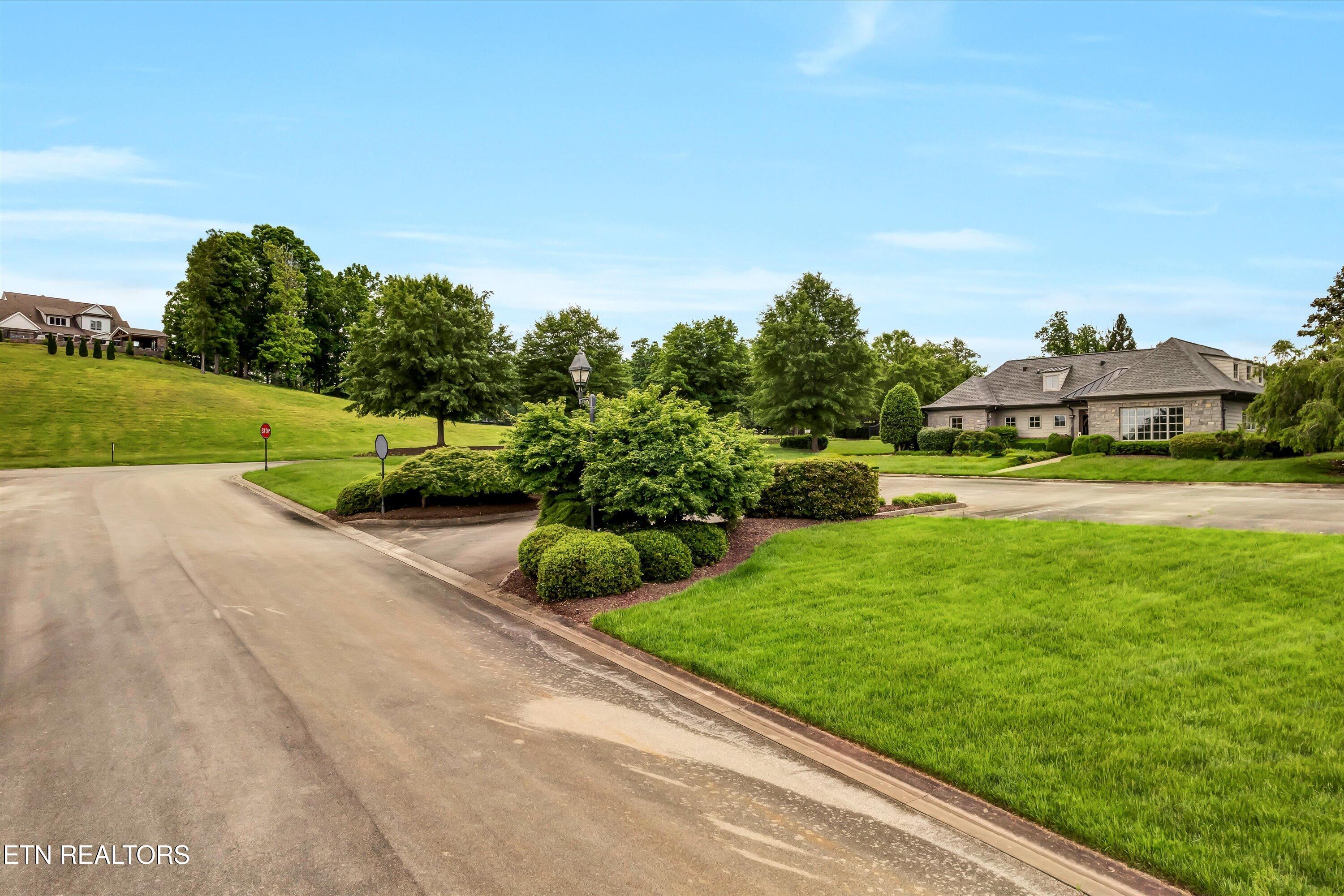 3337 Preserve Pointe Louisville TN 37777
