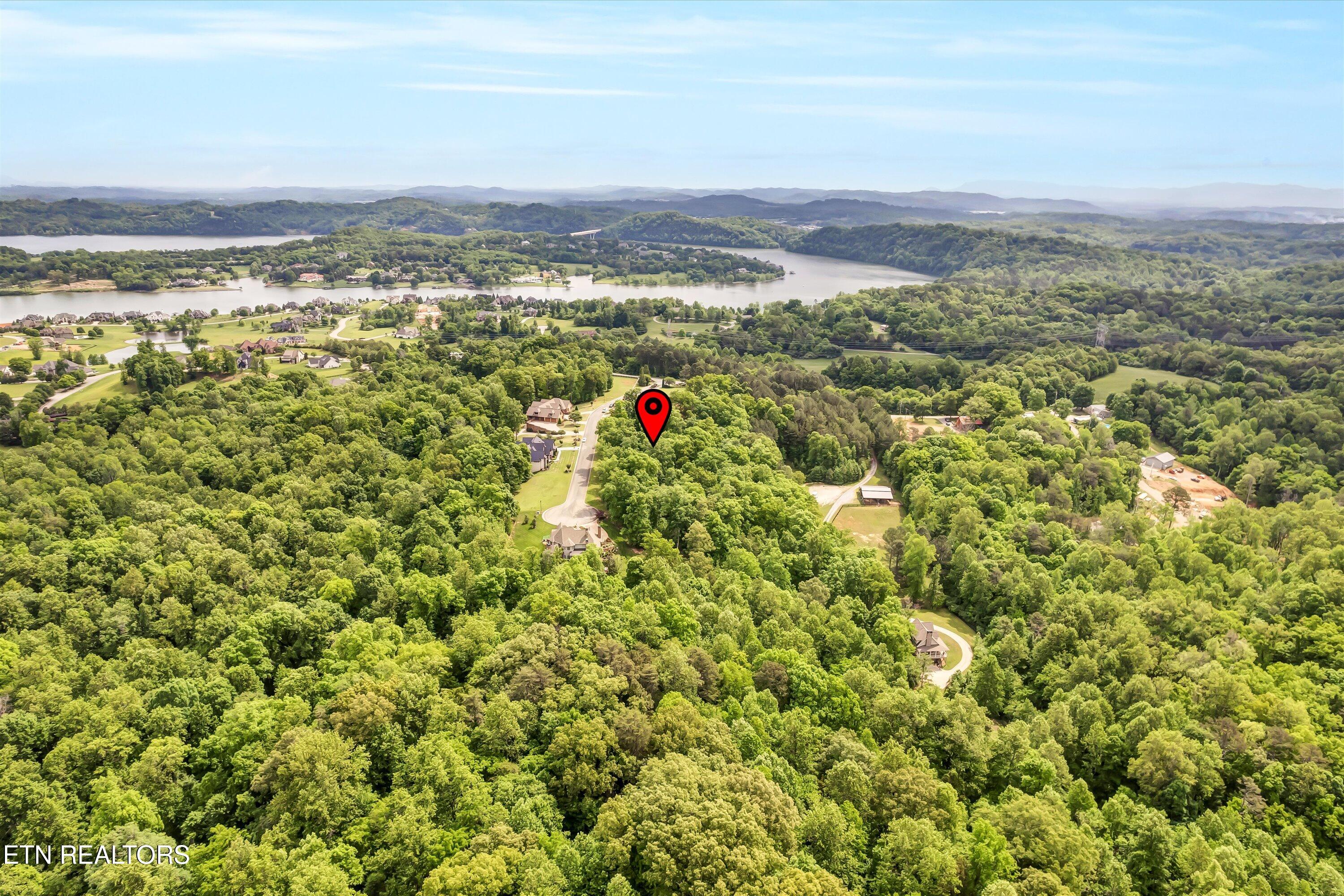 3337 Preserve Pointe Louisville TN 37777