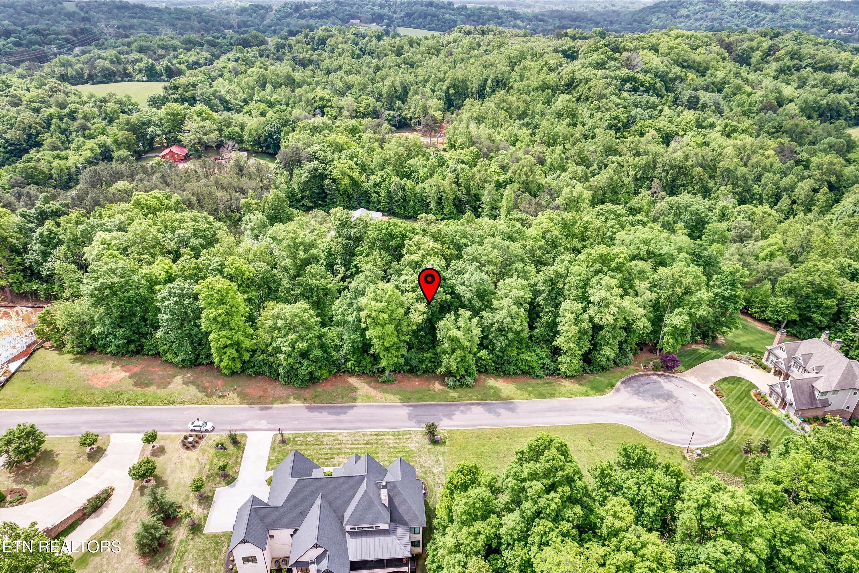 3337 Preserve Pointe Louisville TN 37777